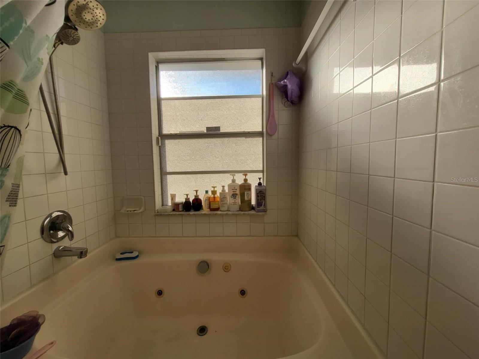 6190 107TH AVE N, PINELLAS PARK, FL, 33782