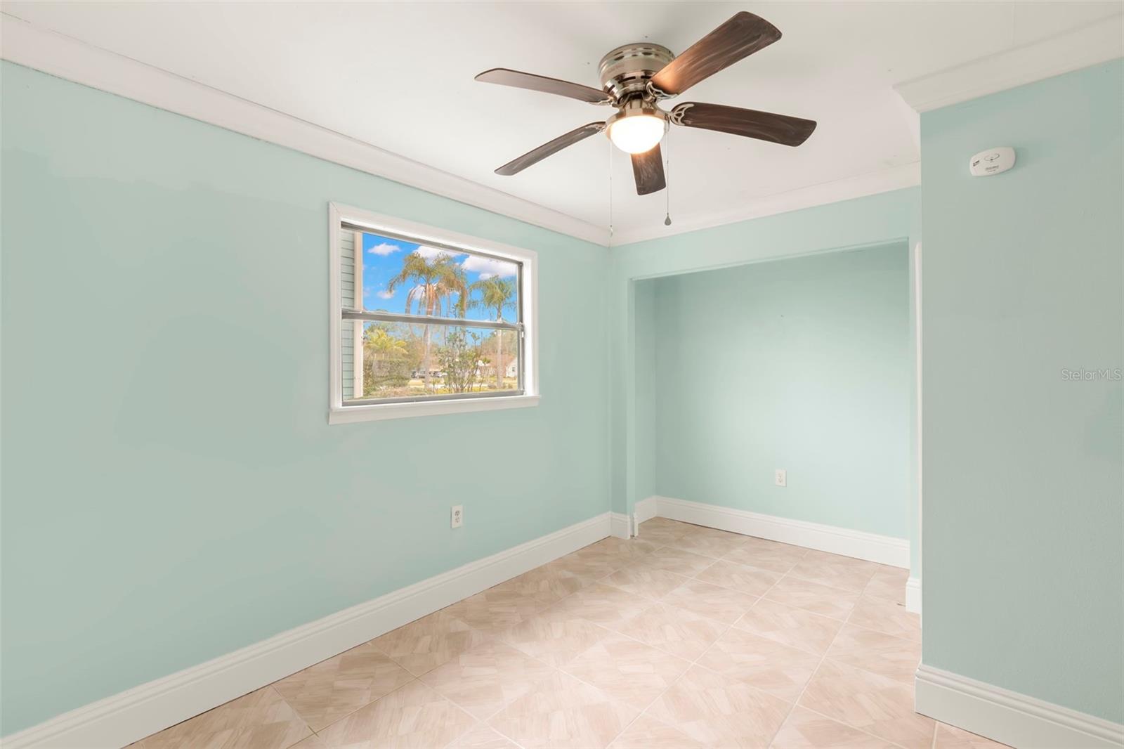 736 SHORE DR E, OLDSMAR, FL, 34677