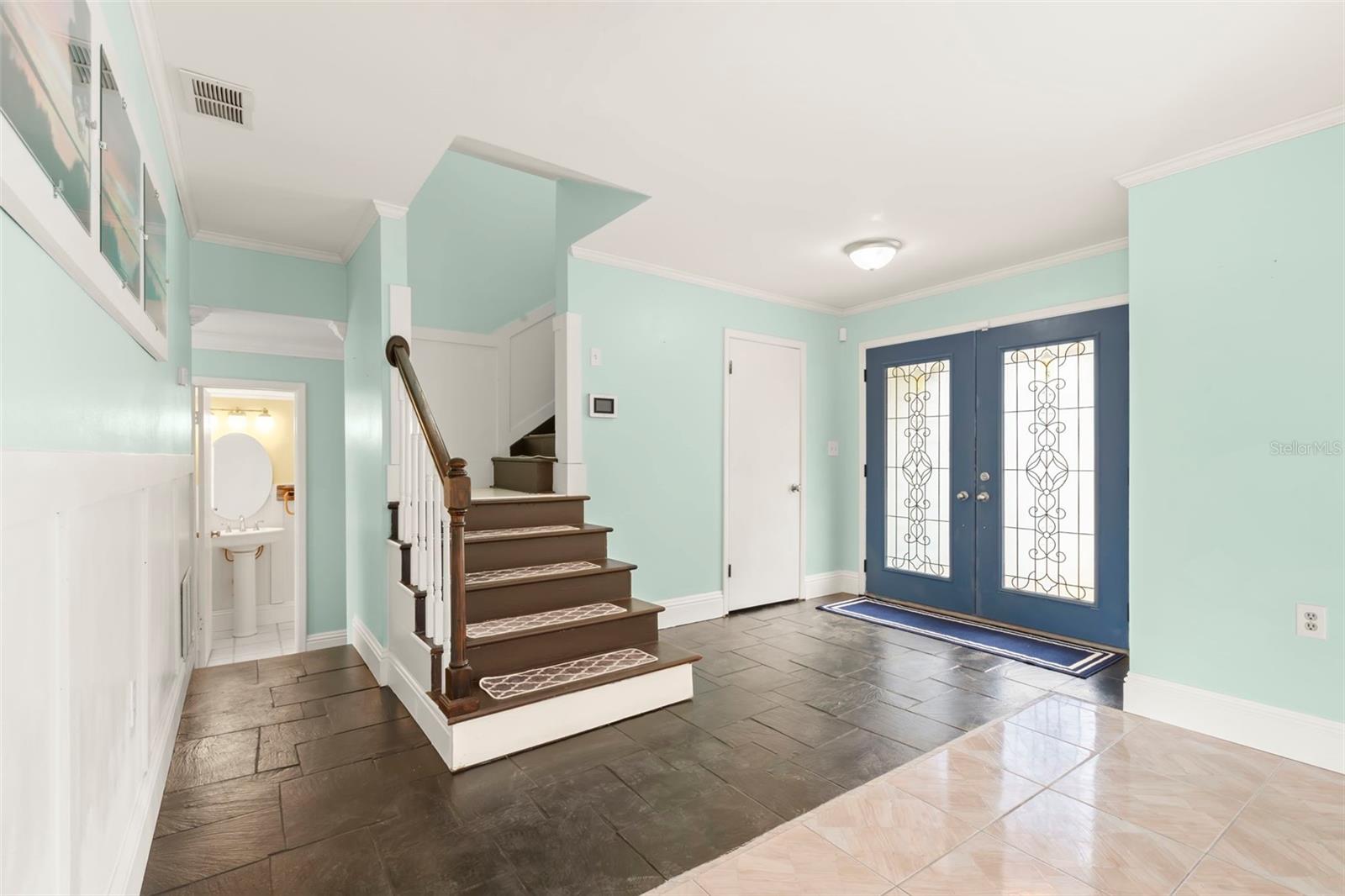 736 SHORE DR E, OLDSMAR, FL, 34677