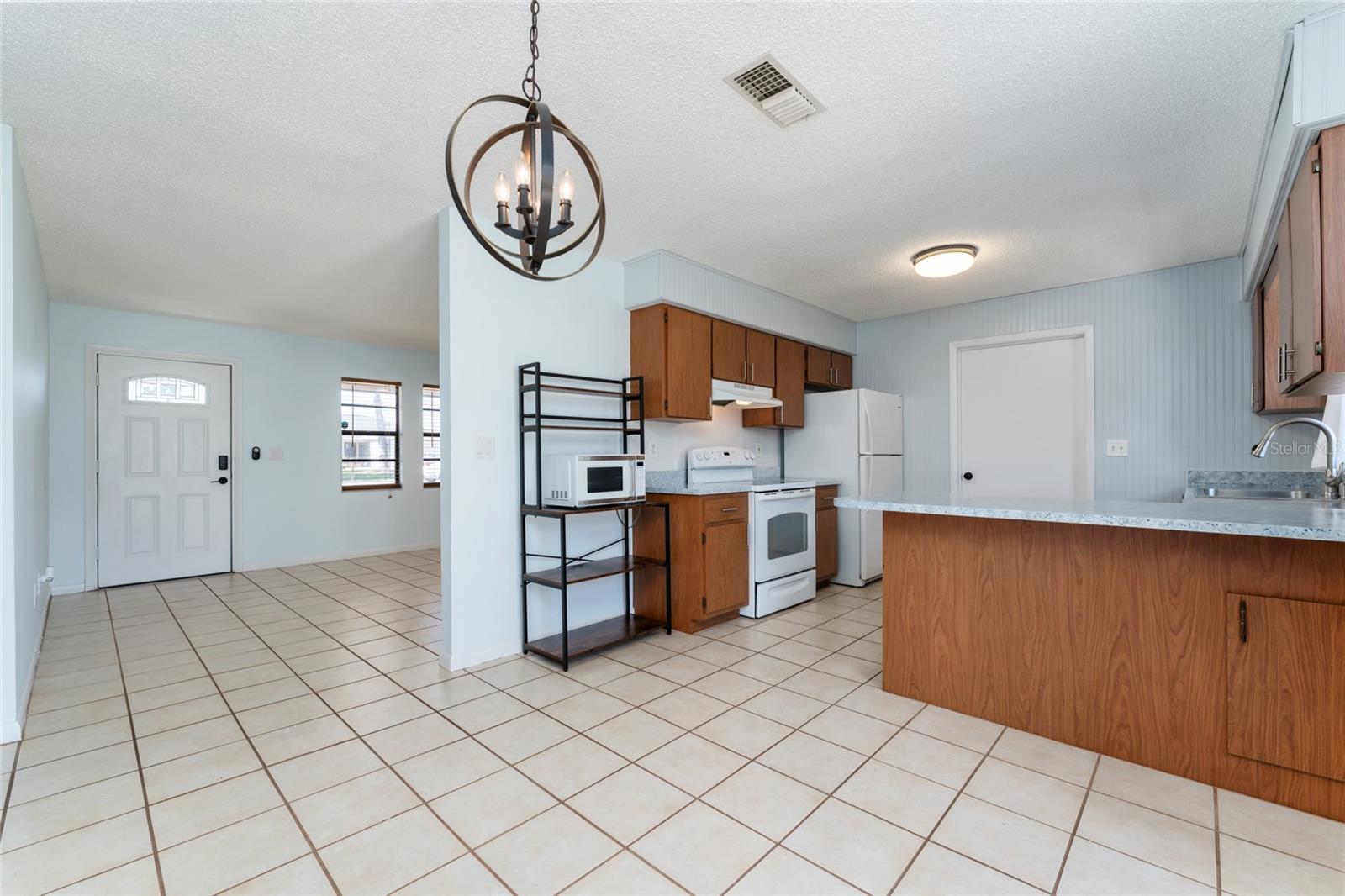 5681 COUNTY ROAD 173, WILDWOOD, FL, 34785