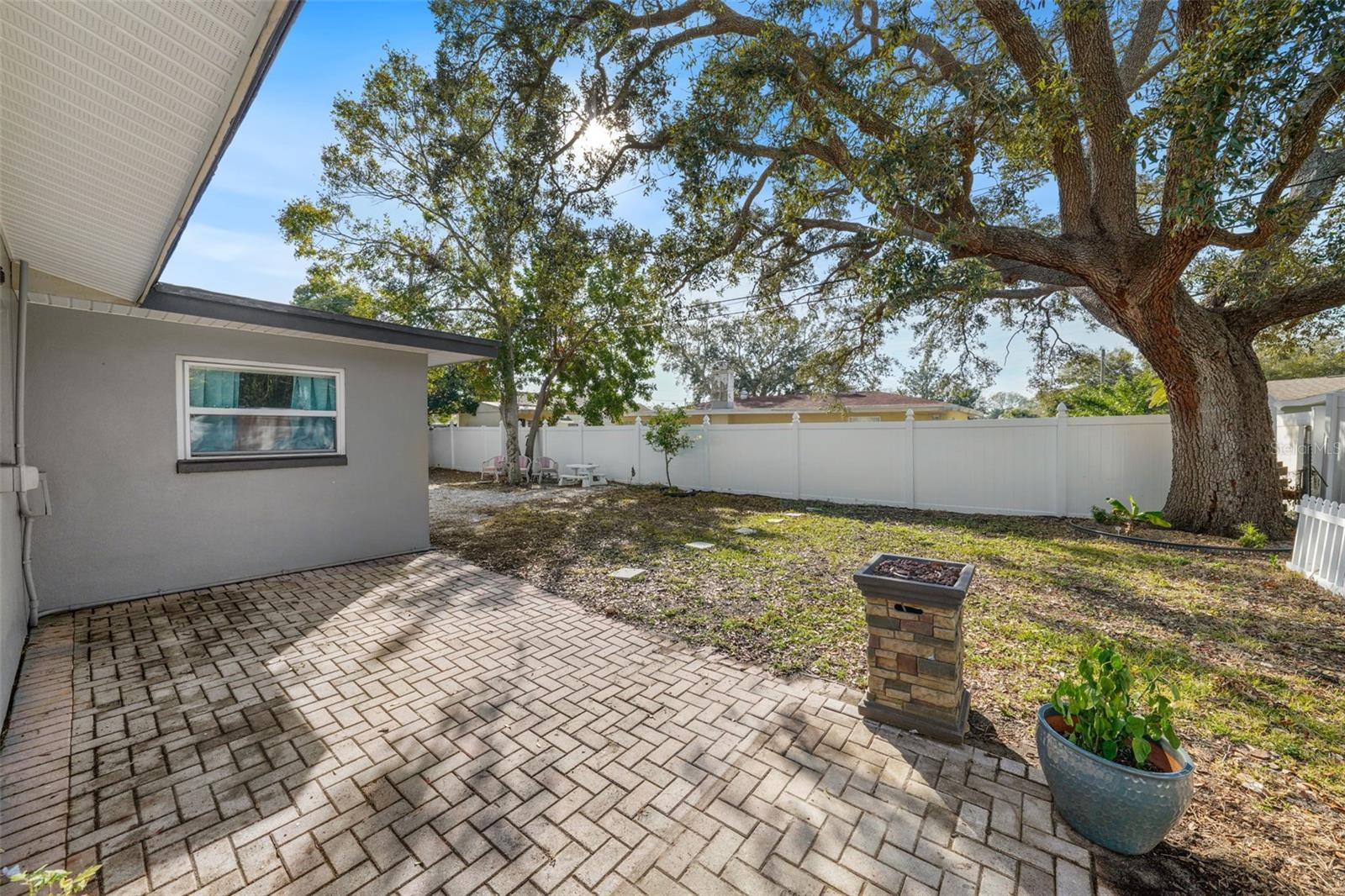 1720 HAMPTON LN, CLEARWATER, FL, 33756