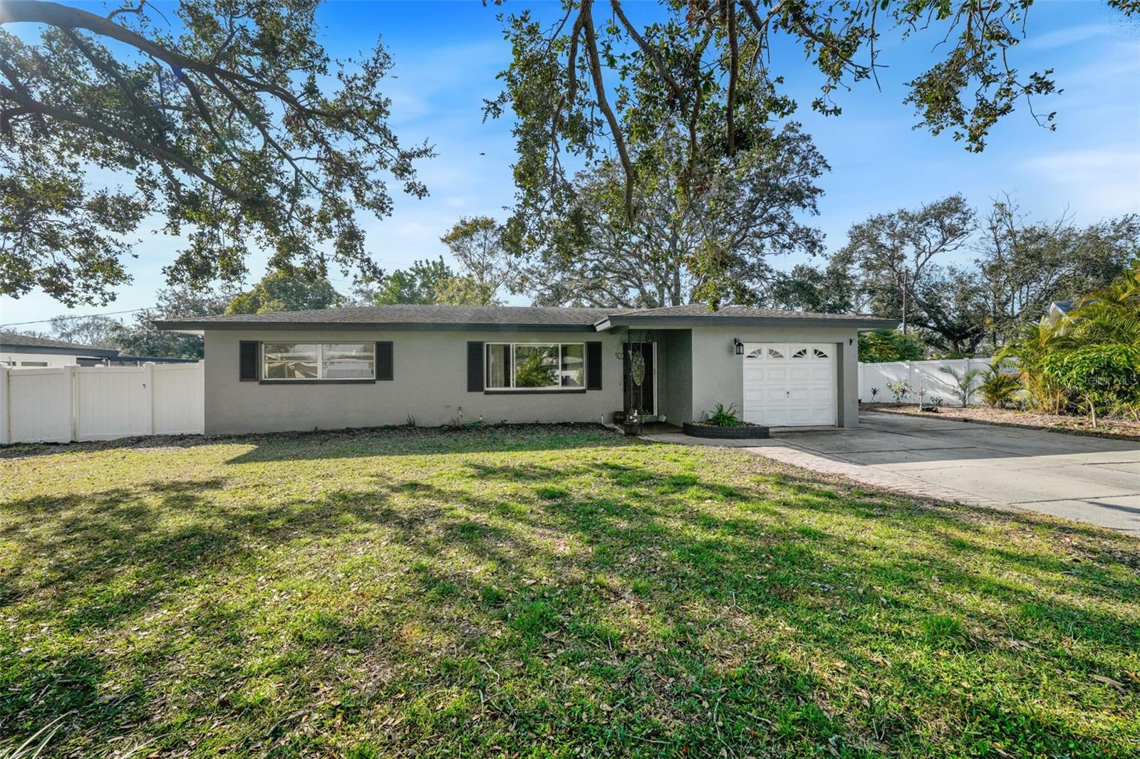1720 HAMPTON LN, CLEARWATER, FL, 33756