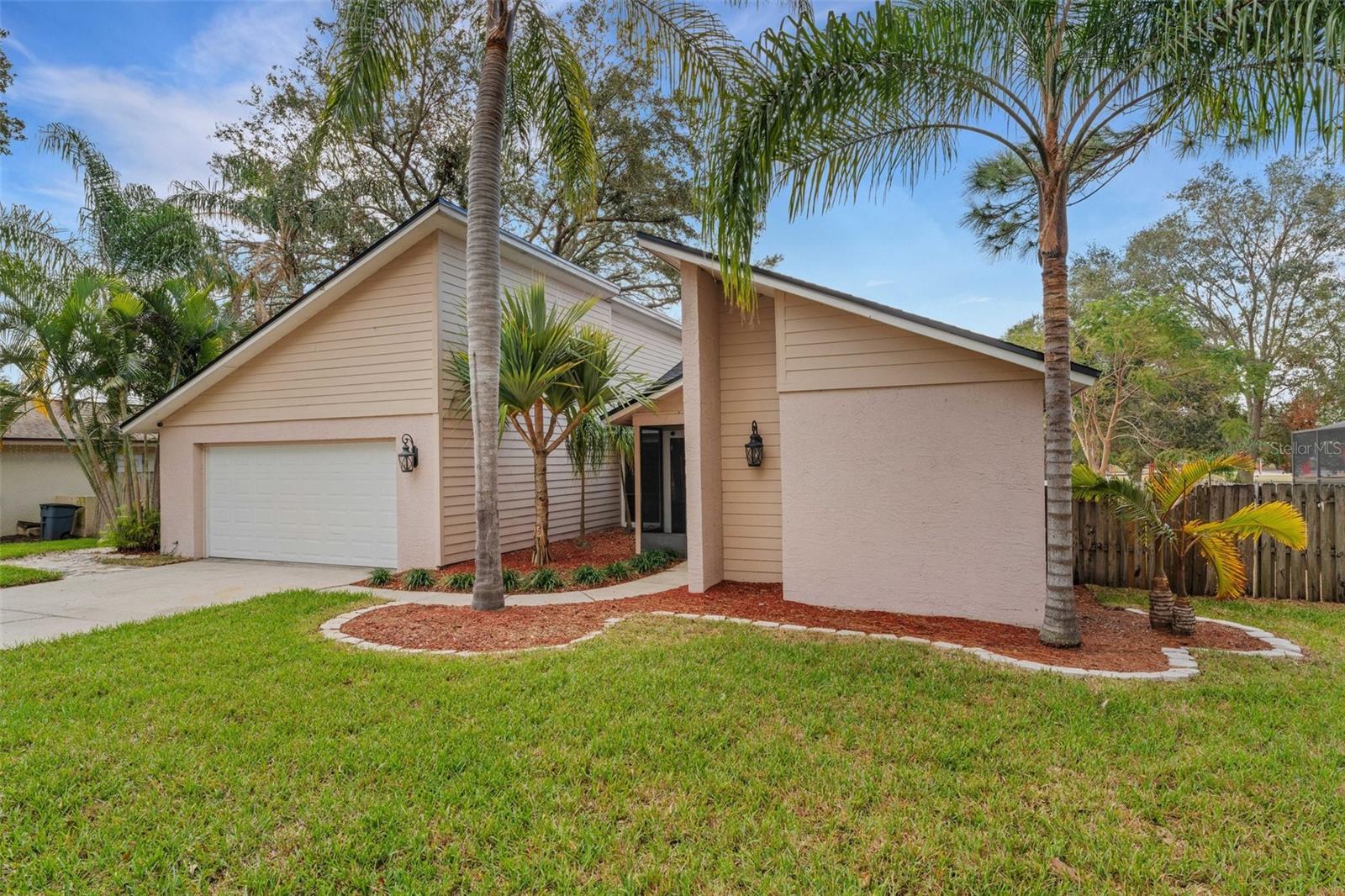 2826 KAVALIER DR, PALM HARBOR, FL, 34684