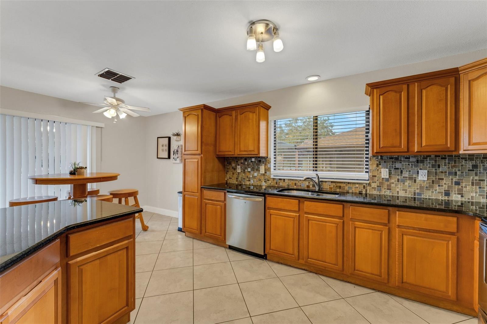 2826 KAVALIER DR, PALM HARBOR, FL, 34684