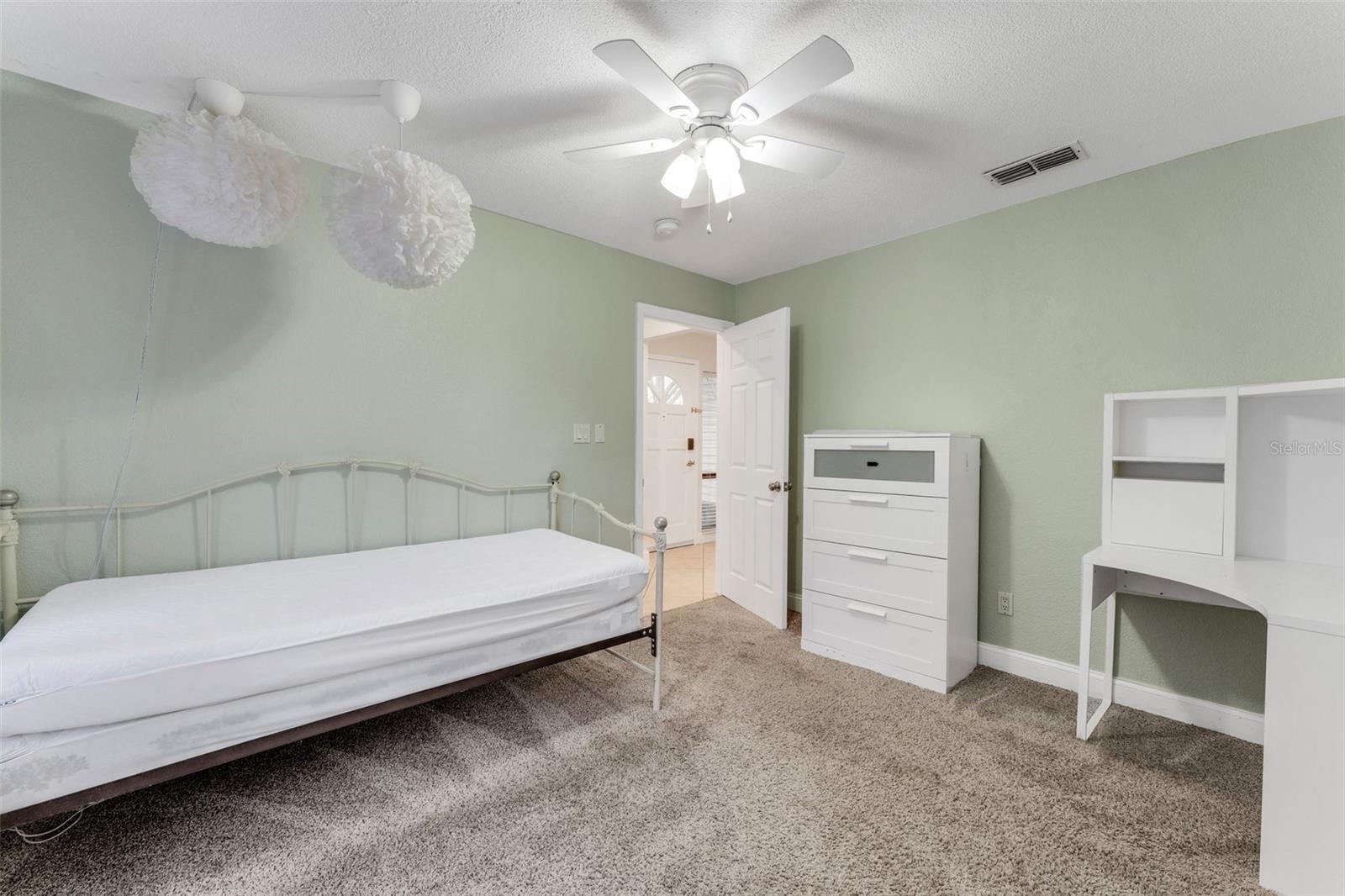 2826 KAVALIER DR, PALM HARBOR, FL, 34684