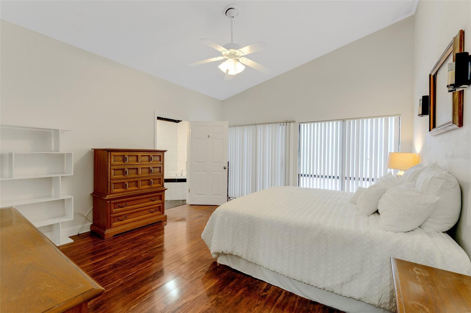 2826 KAVALIER DR, PALM HARBOR, FL, 34684