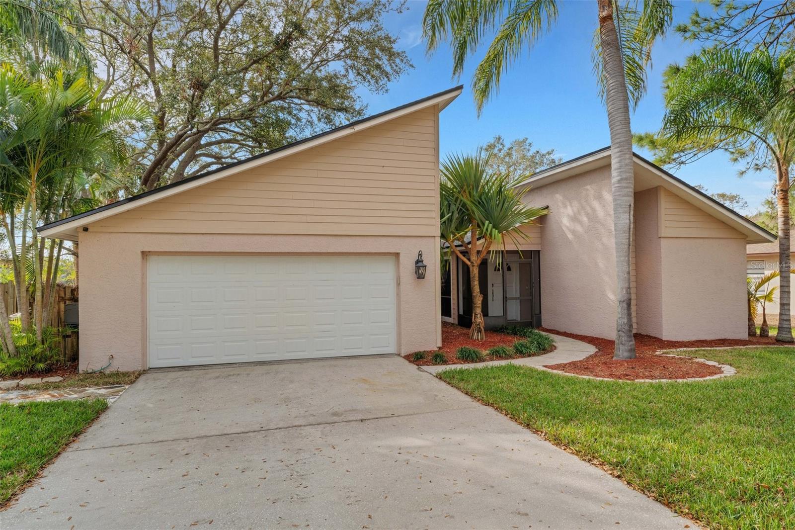 2826 KAVALIER DR, PALM HARBOR, FL, 34684