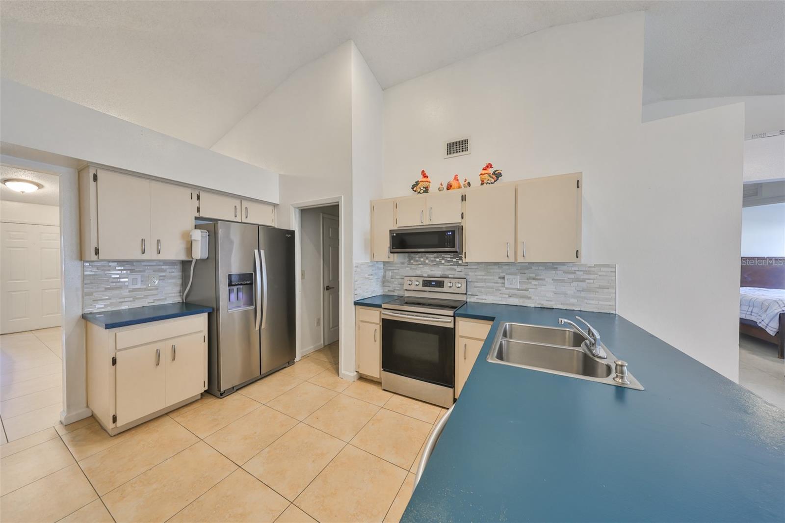 305 CRAYFORD PL, VALRICO, FL, 33594