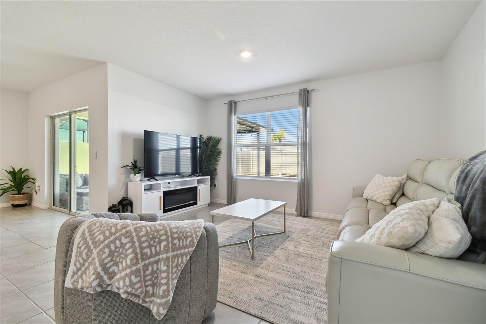 9114 FORGE BREEZE LOOP, WESLEY CHAPEL, FL, 33545