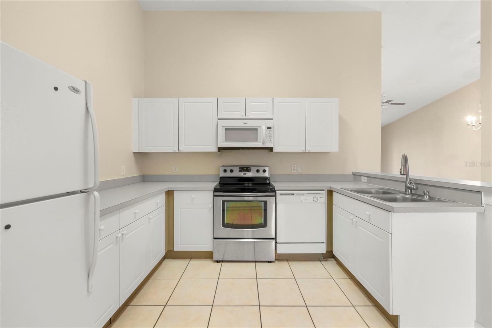 2798 CLUB CORTILE CIR #B, KISSIMMEE, FL, 34746