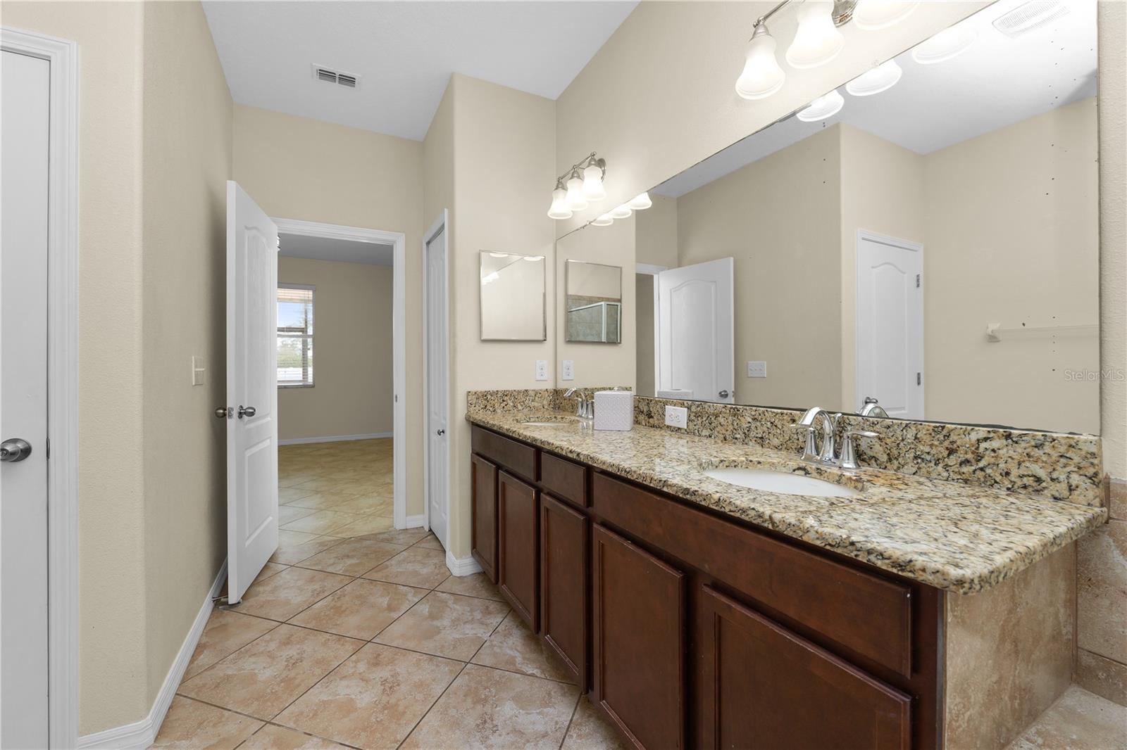 18398 AYLESBURY LN, LAND O LAKES, FL, 34638