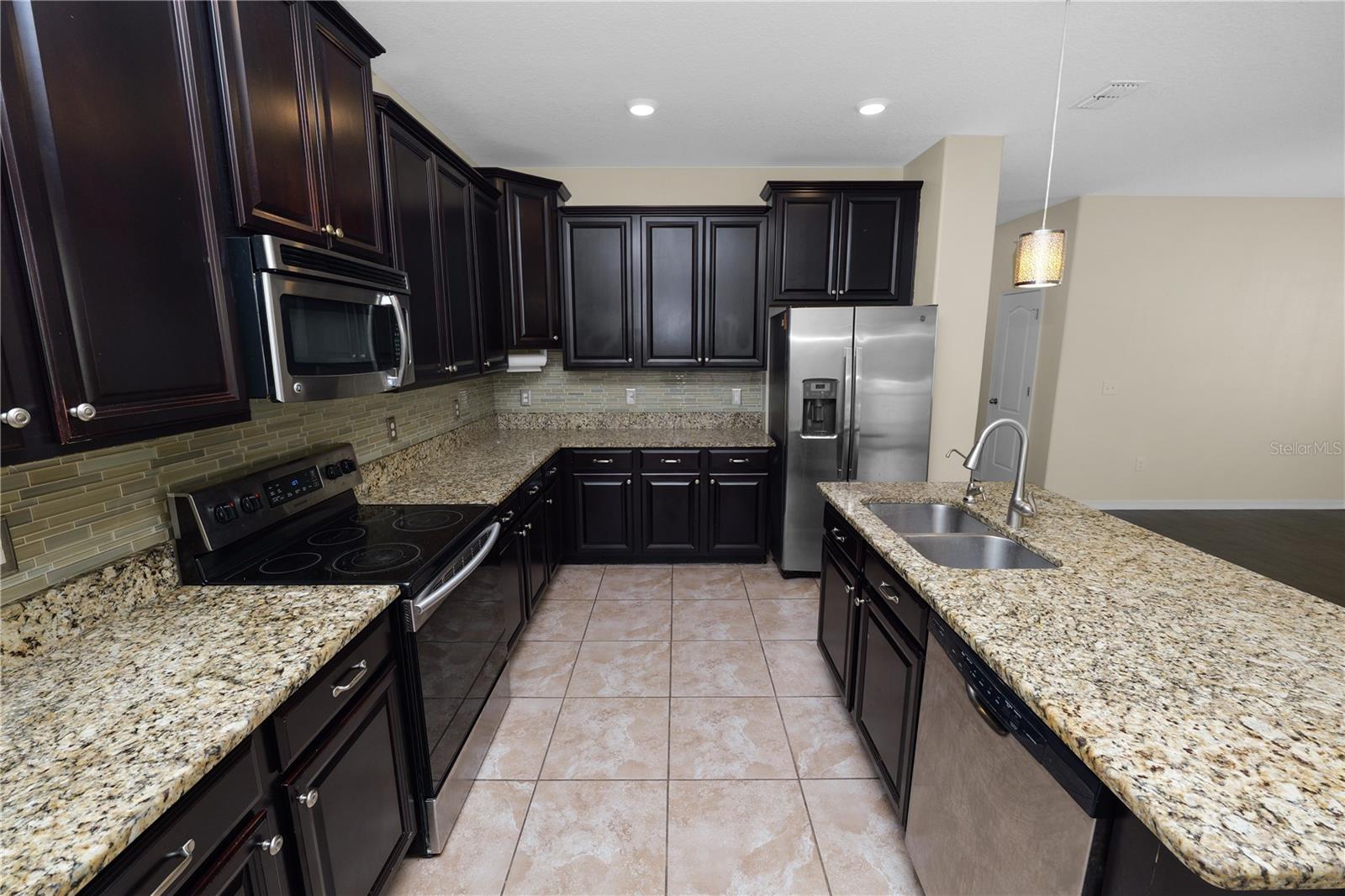 18398 AYLESBURY LN, LAND O LAKES, FL, 34638