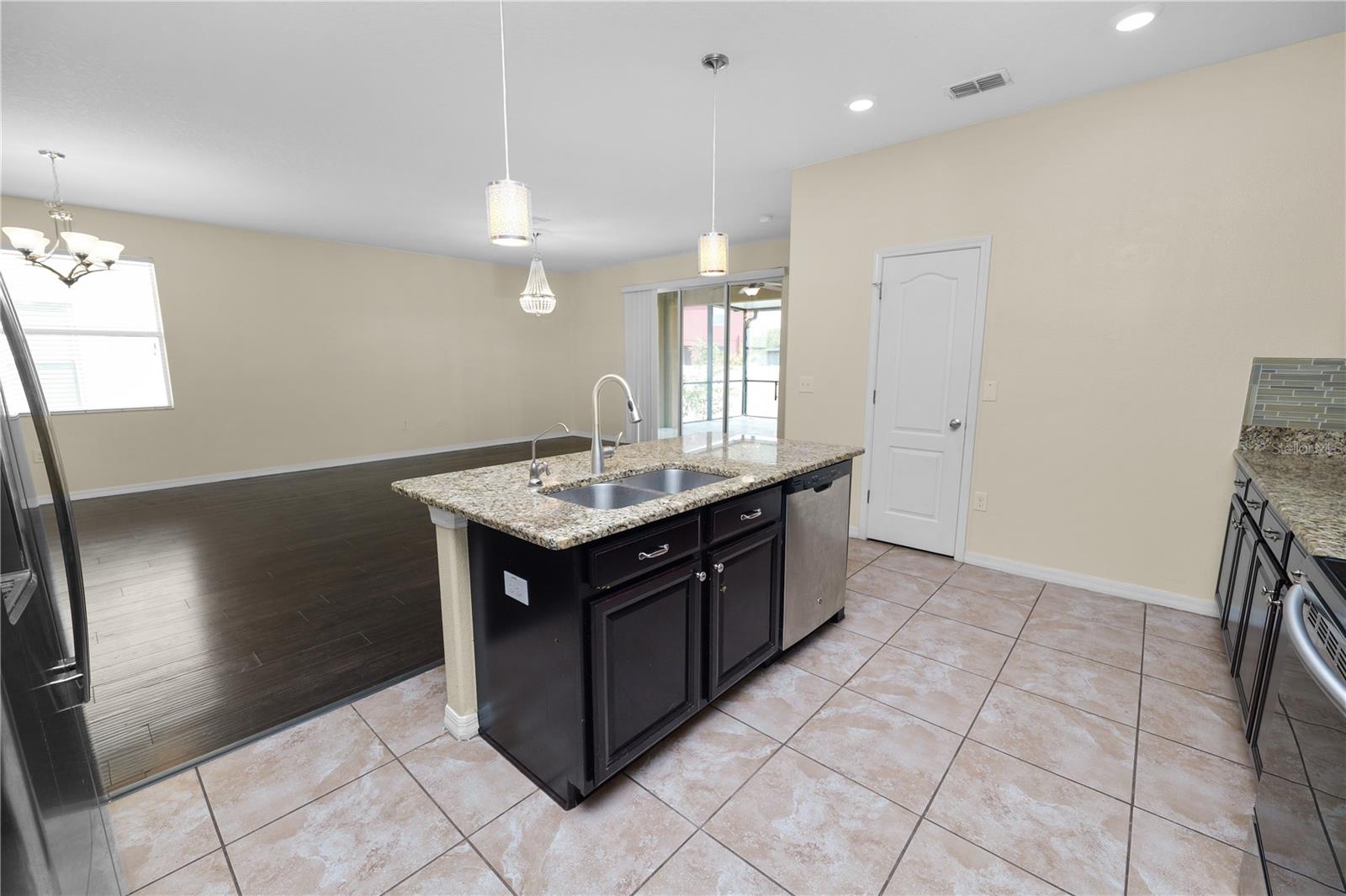 18398 AYLESBURY LN, LAND O LAKES, FL, 34638