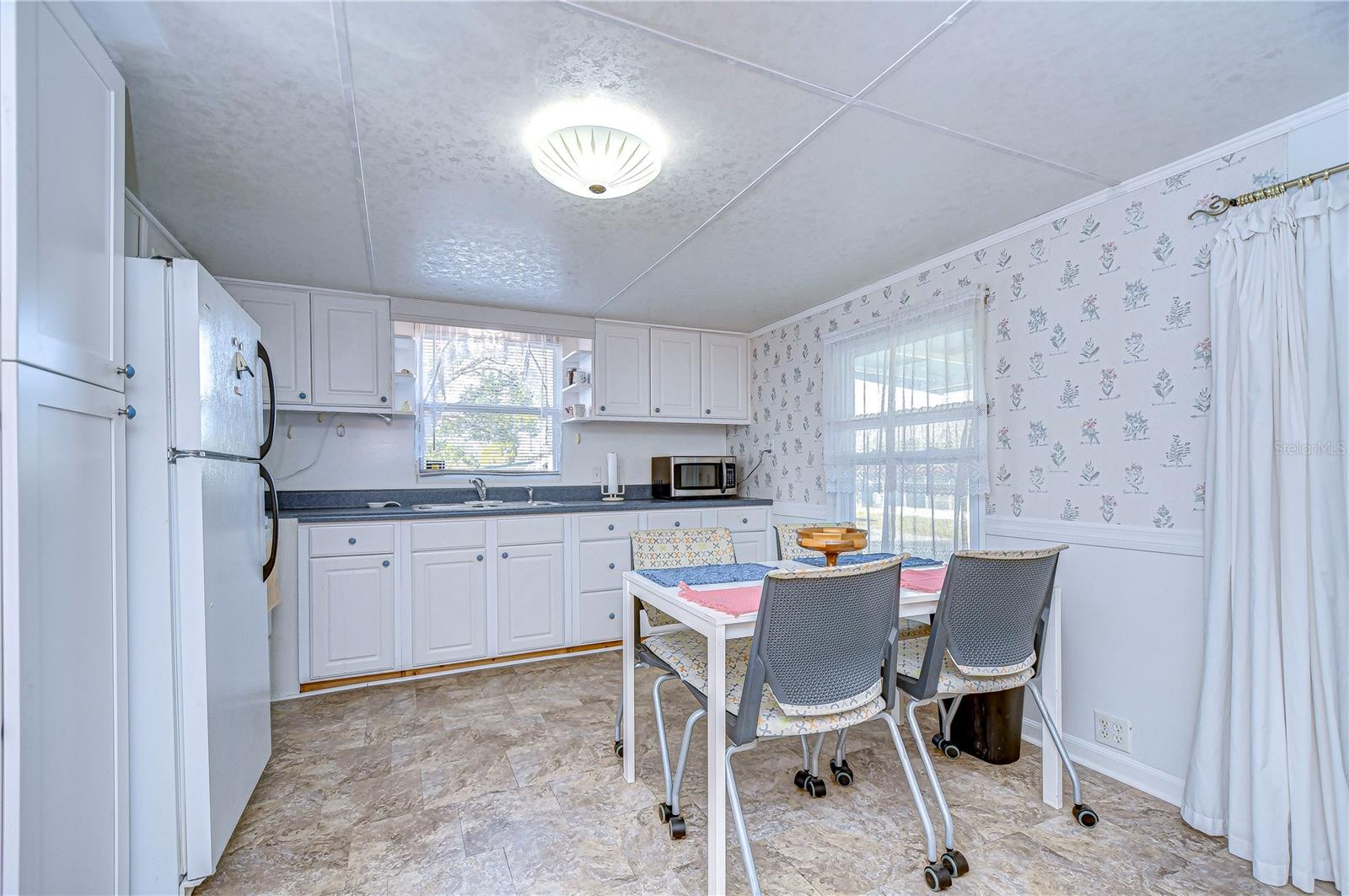 37418 HAMMOND DR, ZEPHYRHILLS, FL, 33541