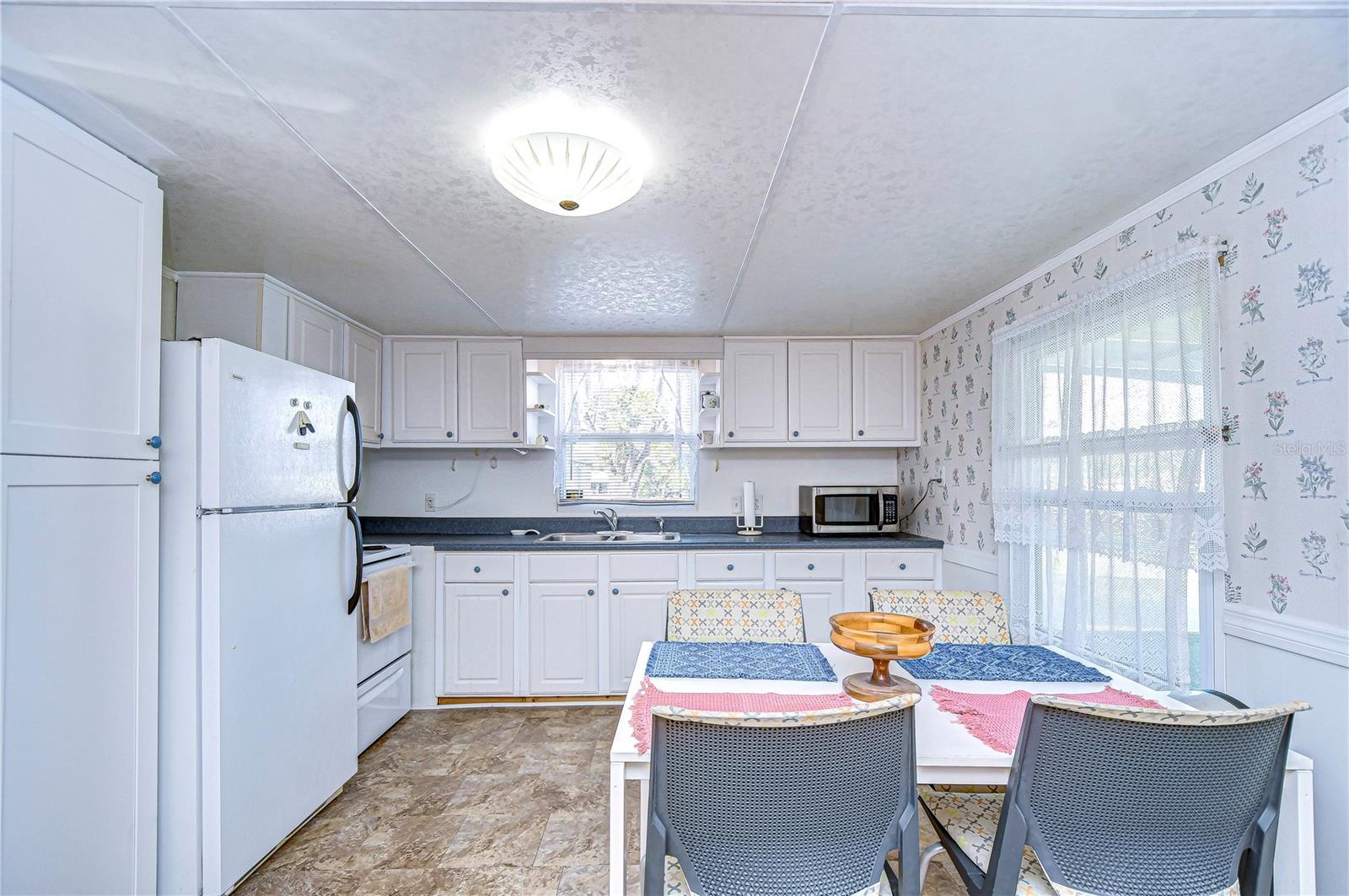 37418 HAMMOND DR, ZEPHYRHILLS, FL, 33541