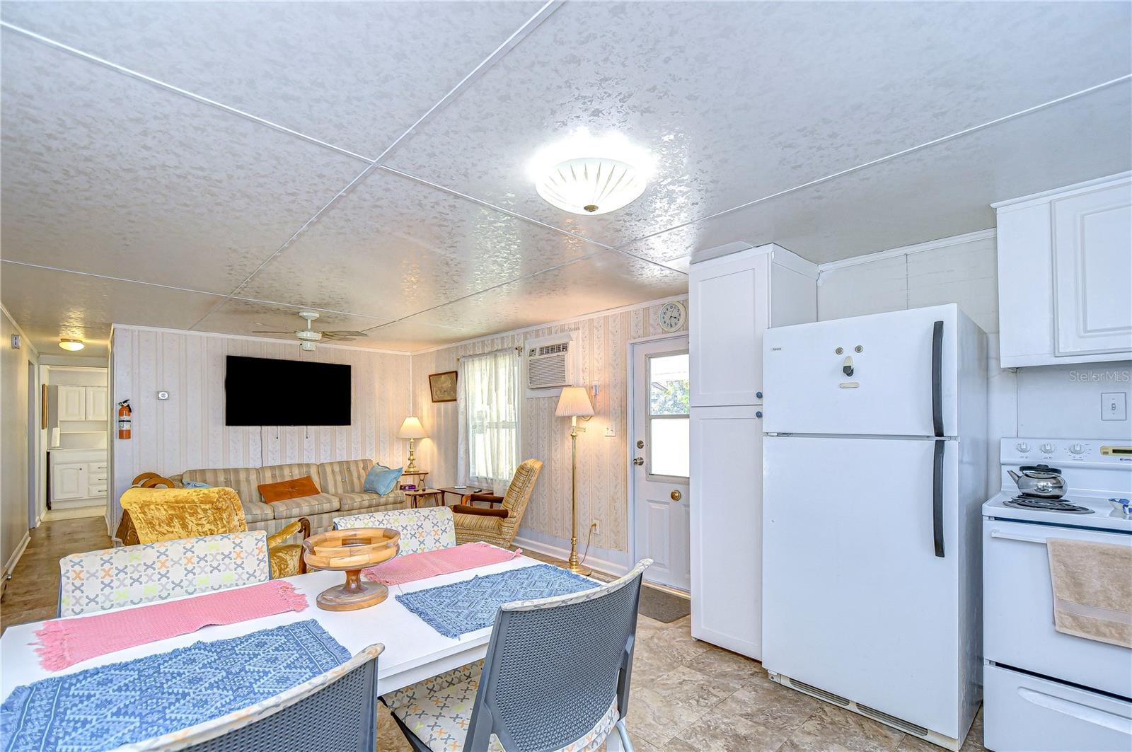 37418 HAMMOND DR, ZEPHYRHILLS, FL, 33541