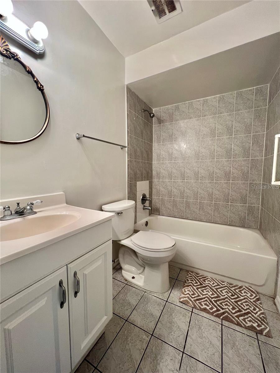 1000 LAKE OF THE WOODS BLVD #H101, FERN PARK, FL, 32730
