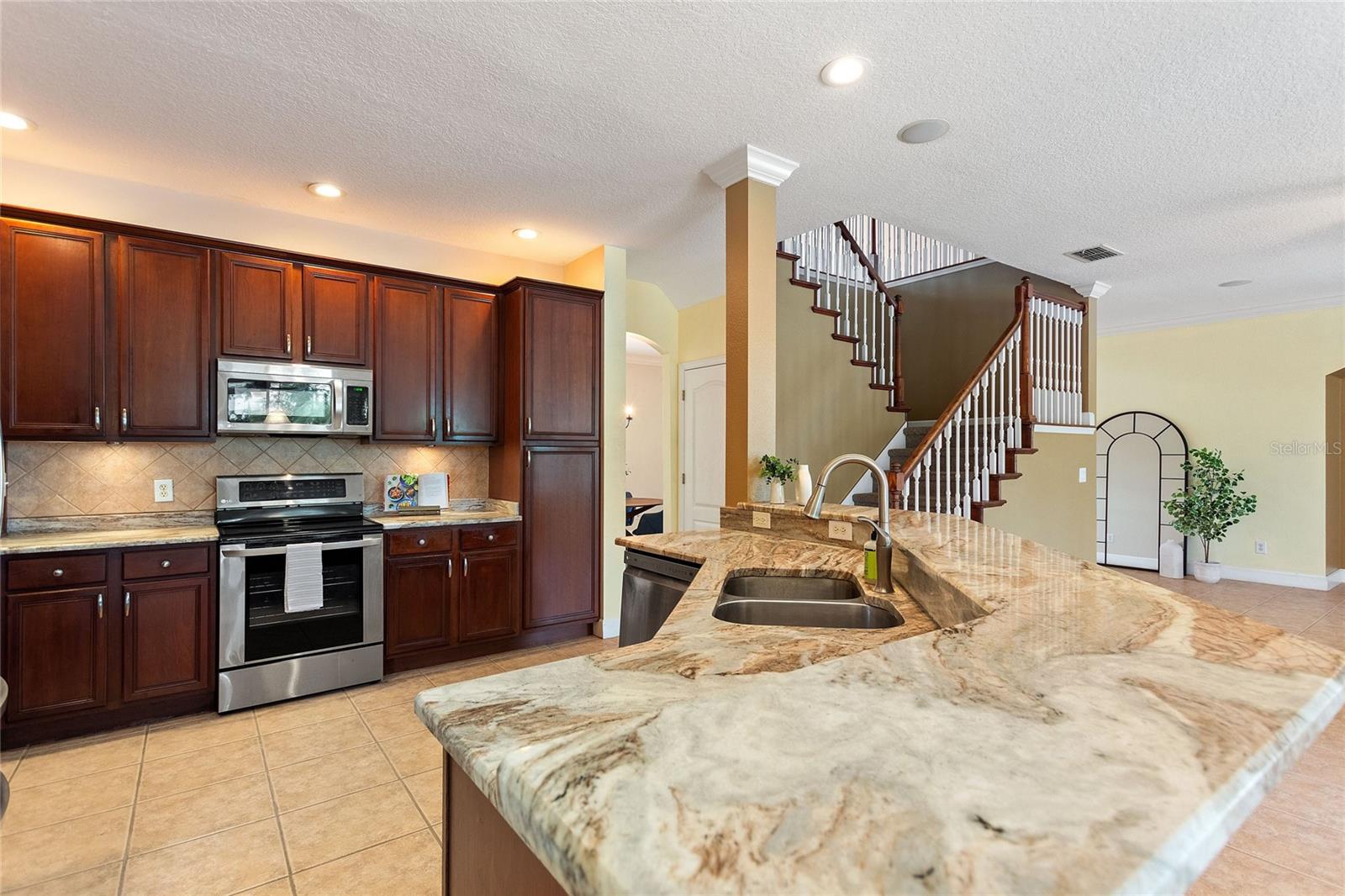 13005 ISLAMORADA DR, ORLANDO, FL, 32837