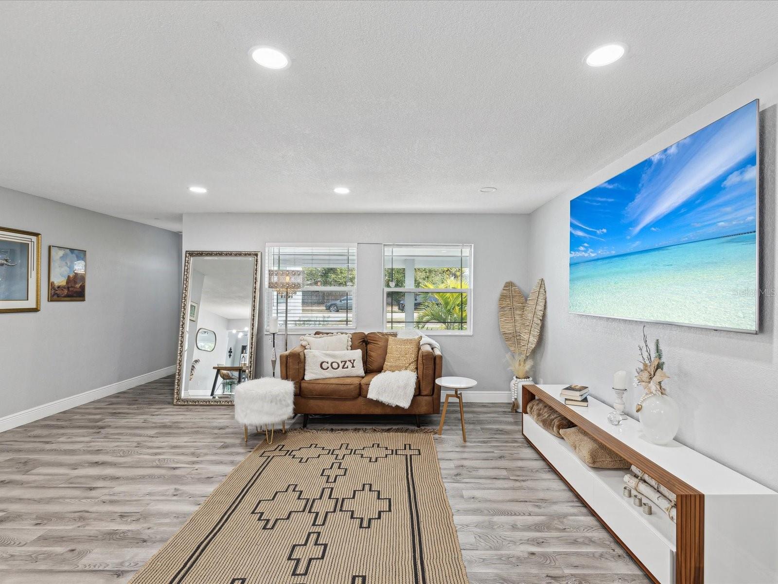 10264 OAKHURST RD, LARGO, FL, 33774