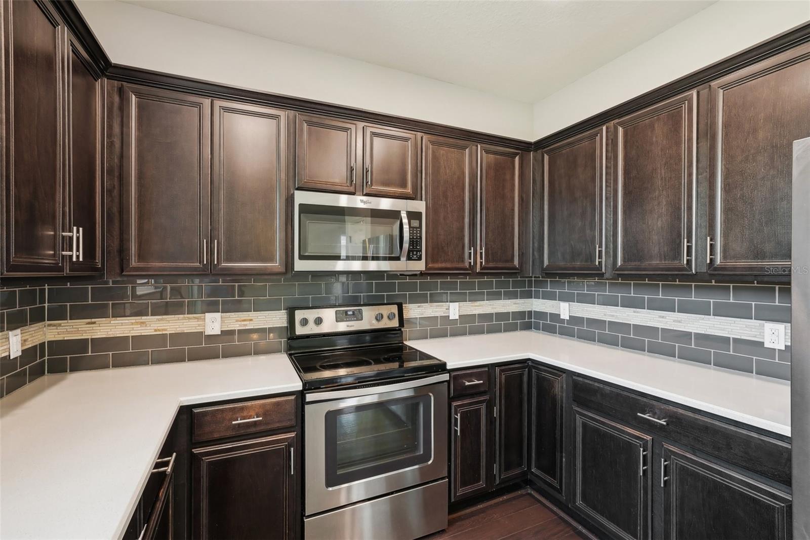 10710 SOUTHERN FOREST DR, RIVERVIEW, FL, 33578