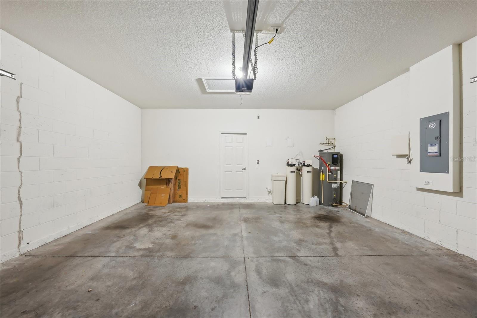 10710 SOUTHERN FOREST DR, RIVERVIEW, FL, 33578