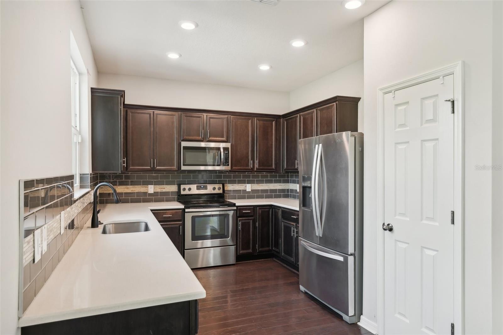 10710 SOUTHERN FOREST DR, RIVERVIEW, FL, 33578