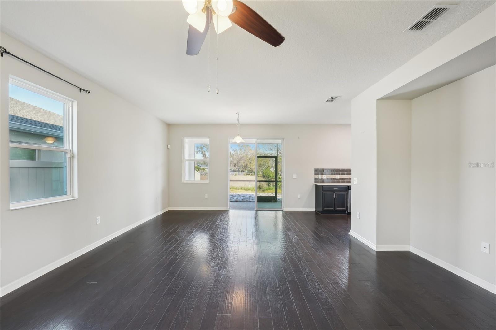 10710 SOUTHERN FOREST DR, RIVERVIEW, FL, 33578