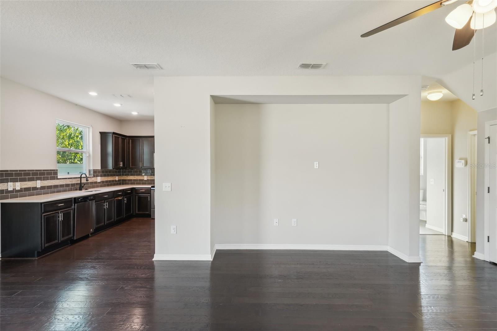 10710 SOUTHERN FOREST DR, RIVERVIEW, FL, 33578