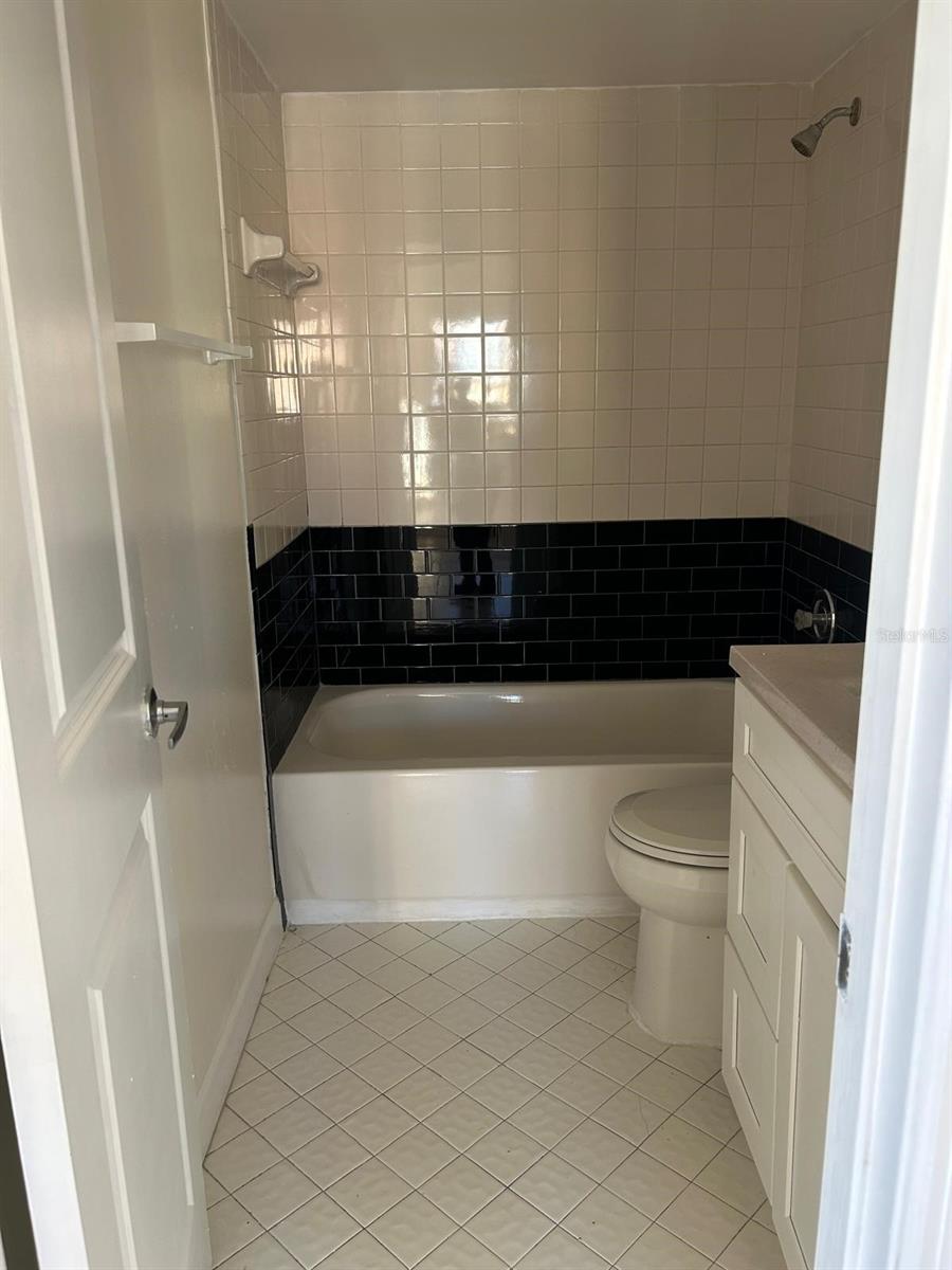 5232 VIA HACIENDA CIR #A219, ORLANDO, FL, 32839