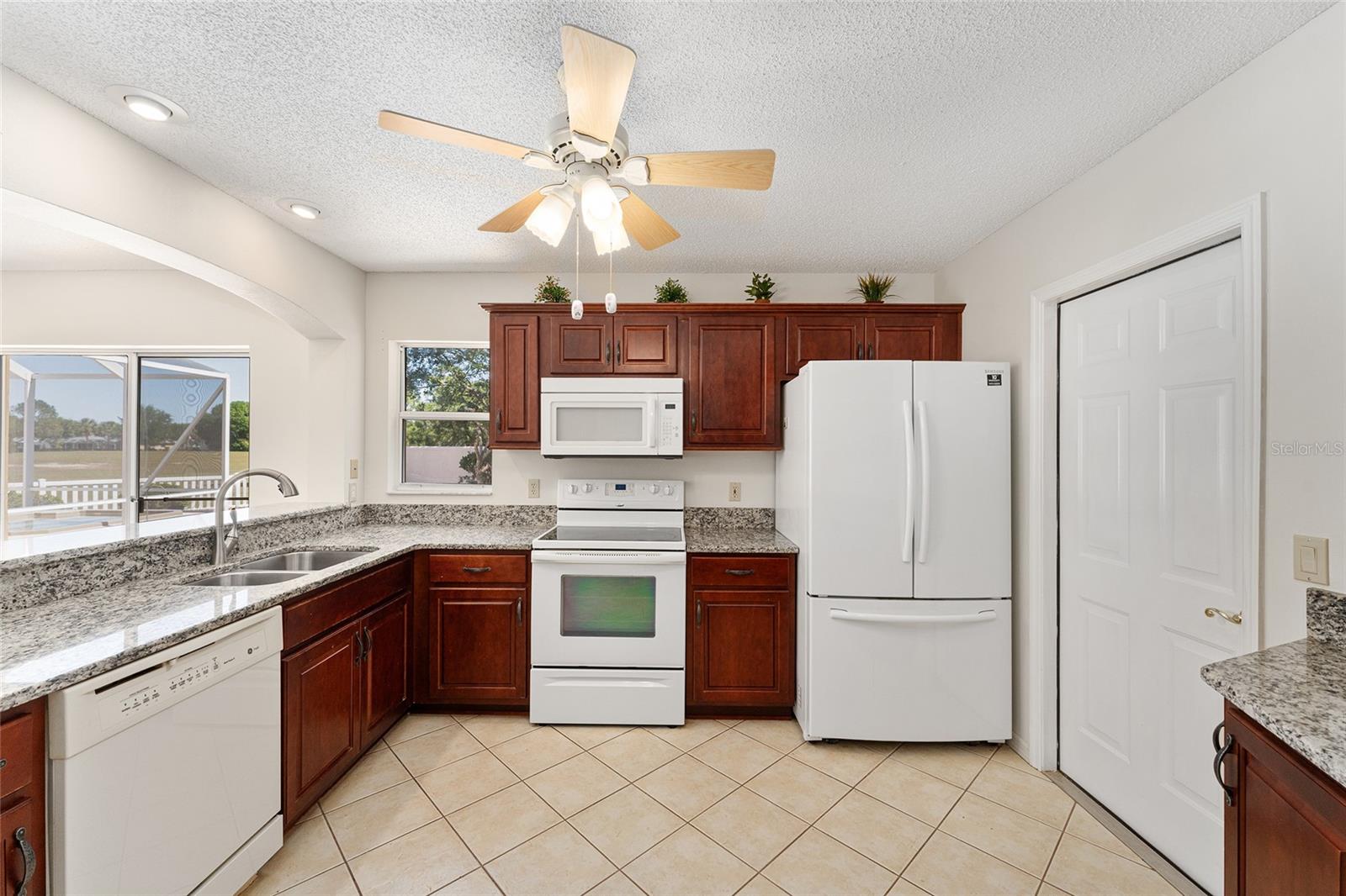 1801 MARQUEZ LOOP, LADY LAKE, FL, 32159
