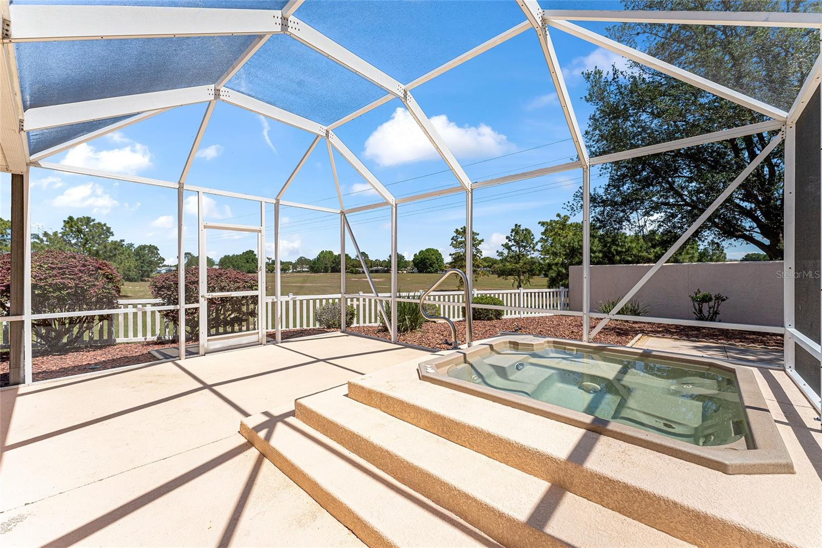 1801 MARQUEZ LOOP, LADY LAKE, FL, 32159