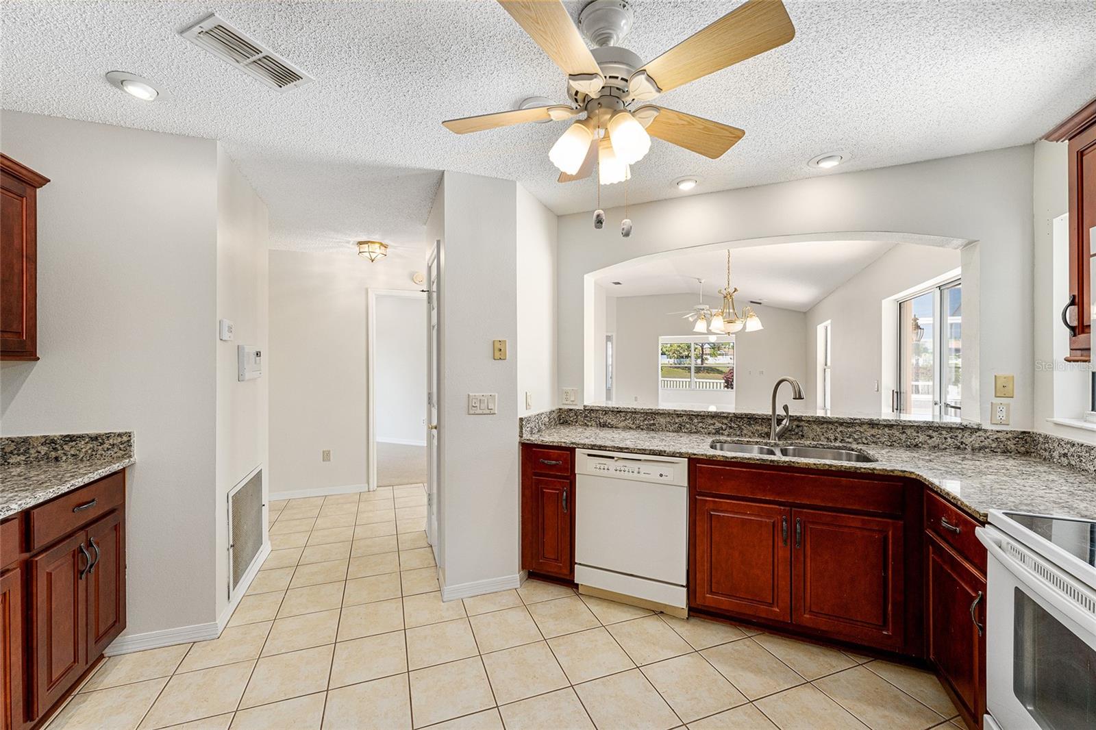 1801 MARQUEZ LOOP, LADY LAKE, FL, 32159