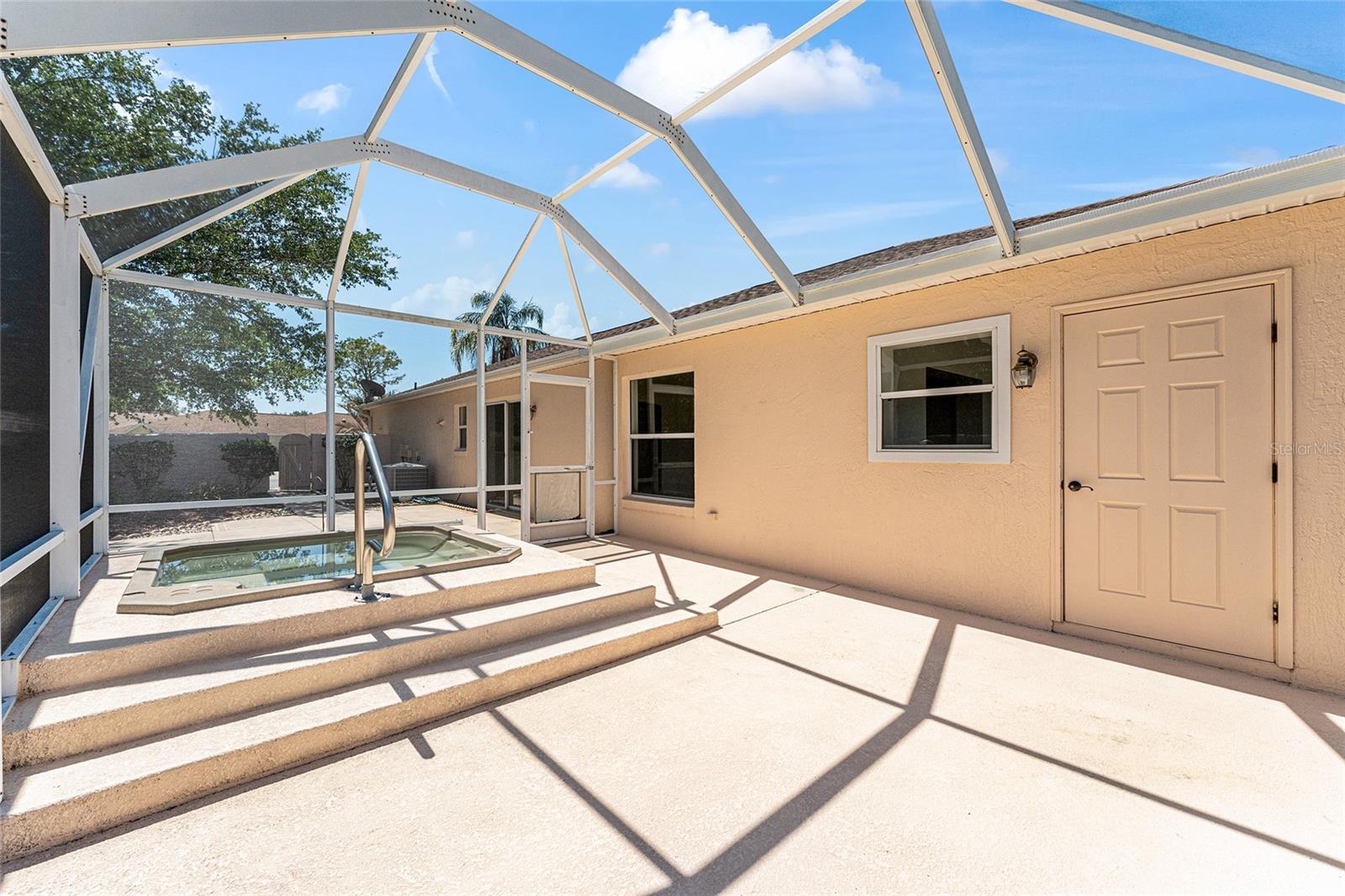 1801 MARQUEZ LOOP, LADY LAKE, FL, 32159