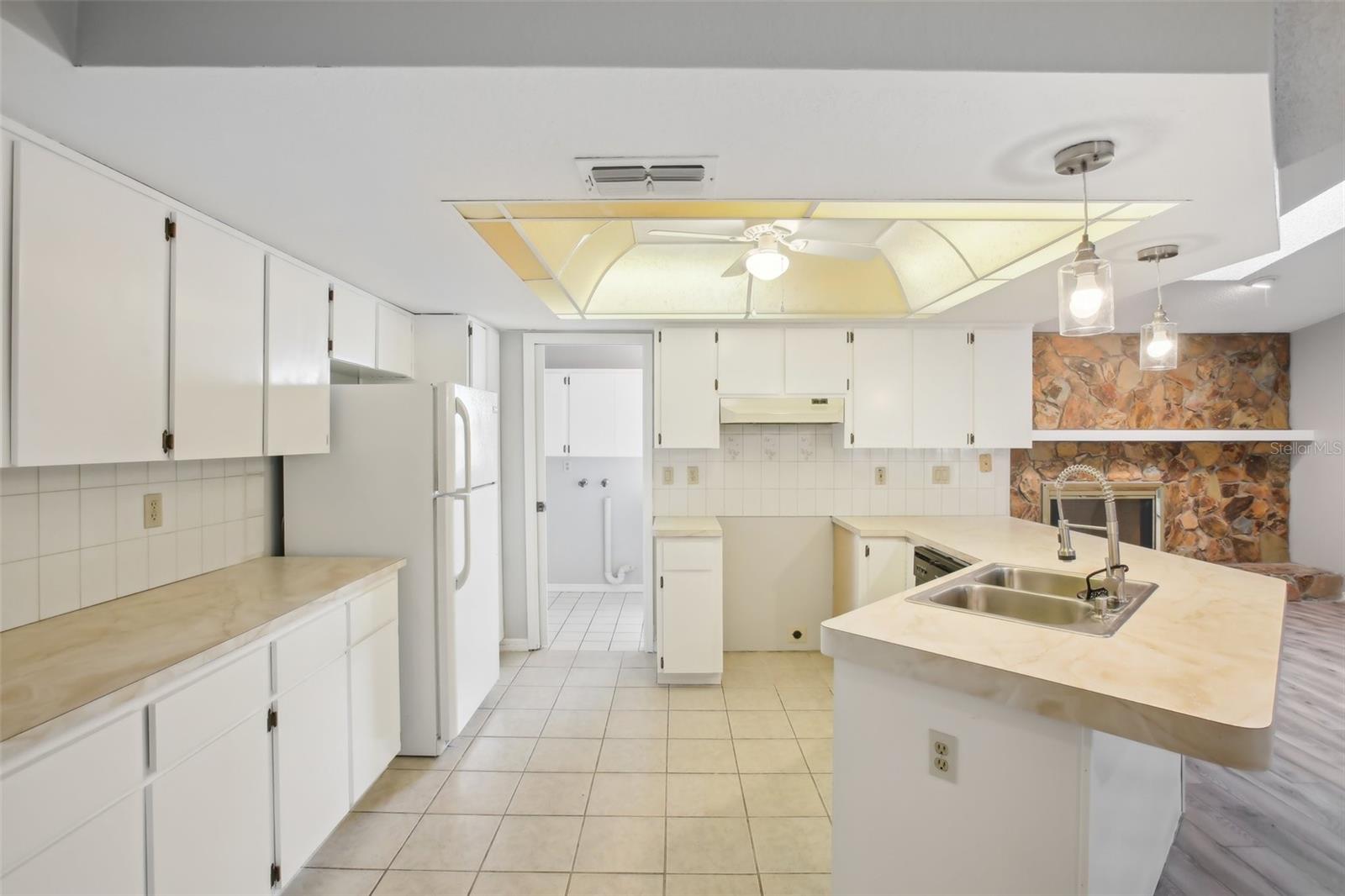 4051 S OAKHURST DR, HOMOSASSA, FL, 34446