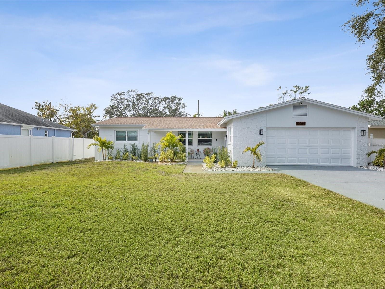 10264 OAKHURST RD, LARGO, FL, 33774