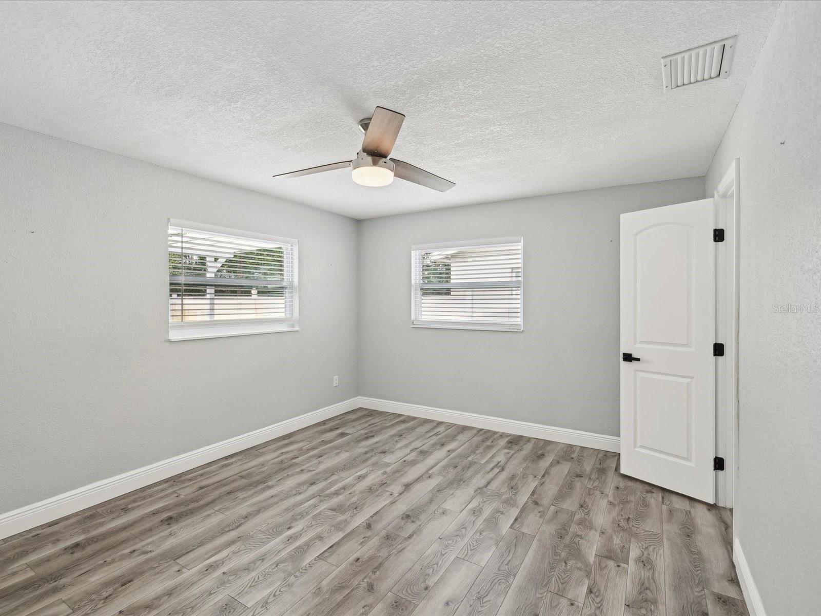 10264 OAKHURST RD, LARGO, FL, 33774
