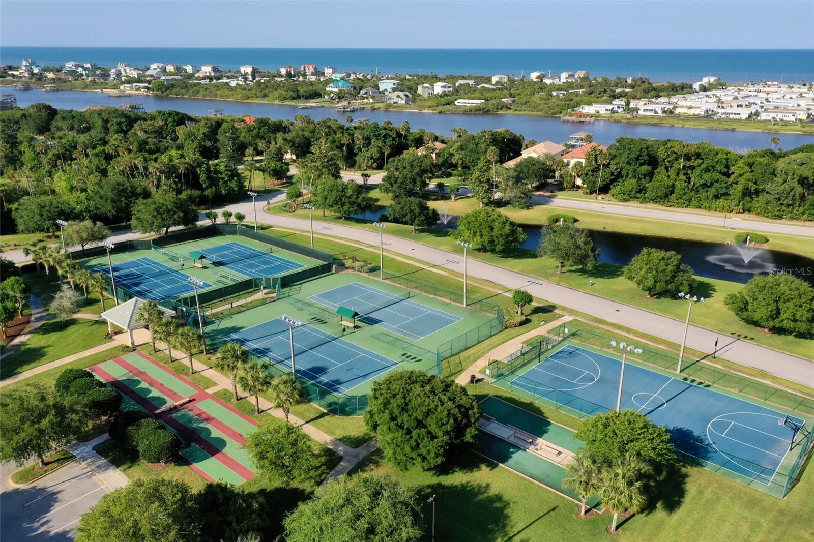 206 S RIVERWALK DR, PALM COAST, FL, 32137