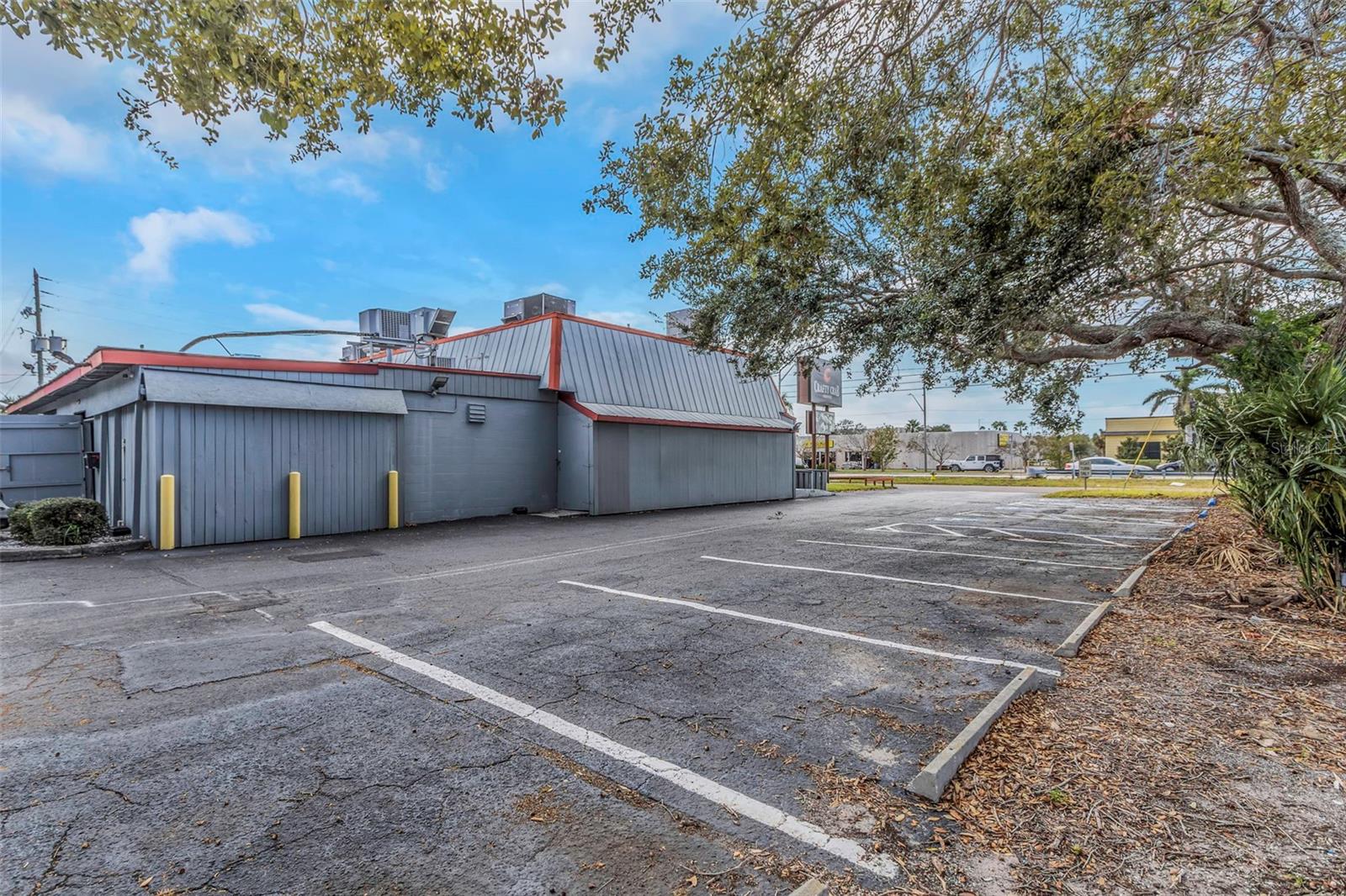 2901 TYRONE BLVD N, ST PETERSBURG, FL, 33710