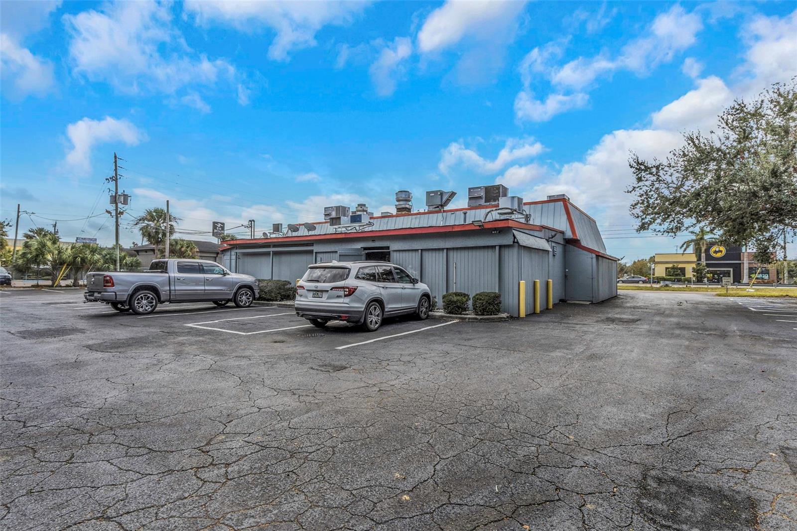 2901 TYRONE BLVD N, ST PETERSBURG, FL, 33710