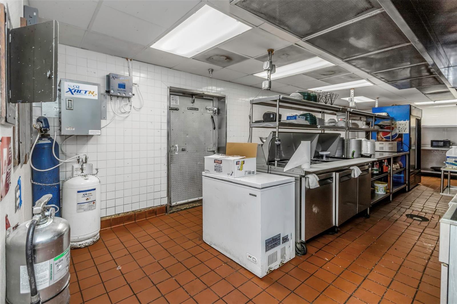 2901 TYRONE BLVD N, ST PETERSBURG, FL, 33710