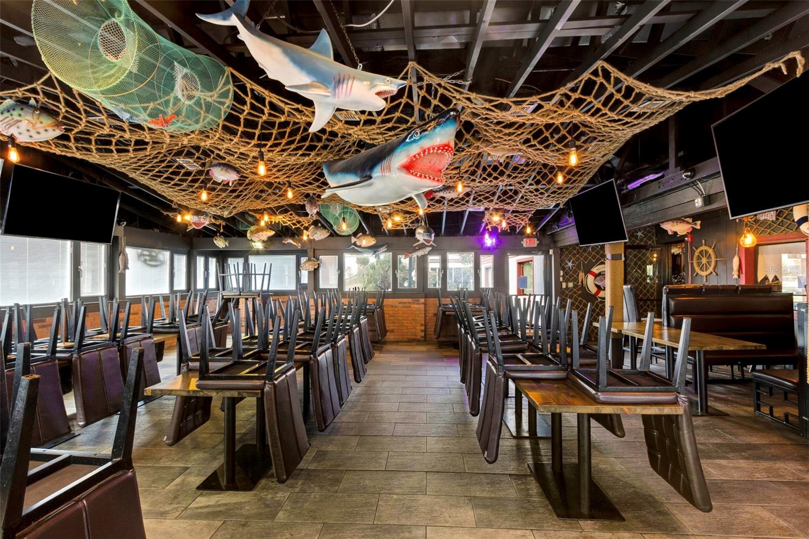 2901 TYRONE BLVD N, ST PETERSBURG, FL, 33710
