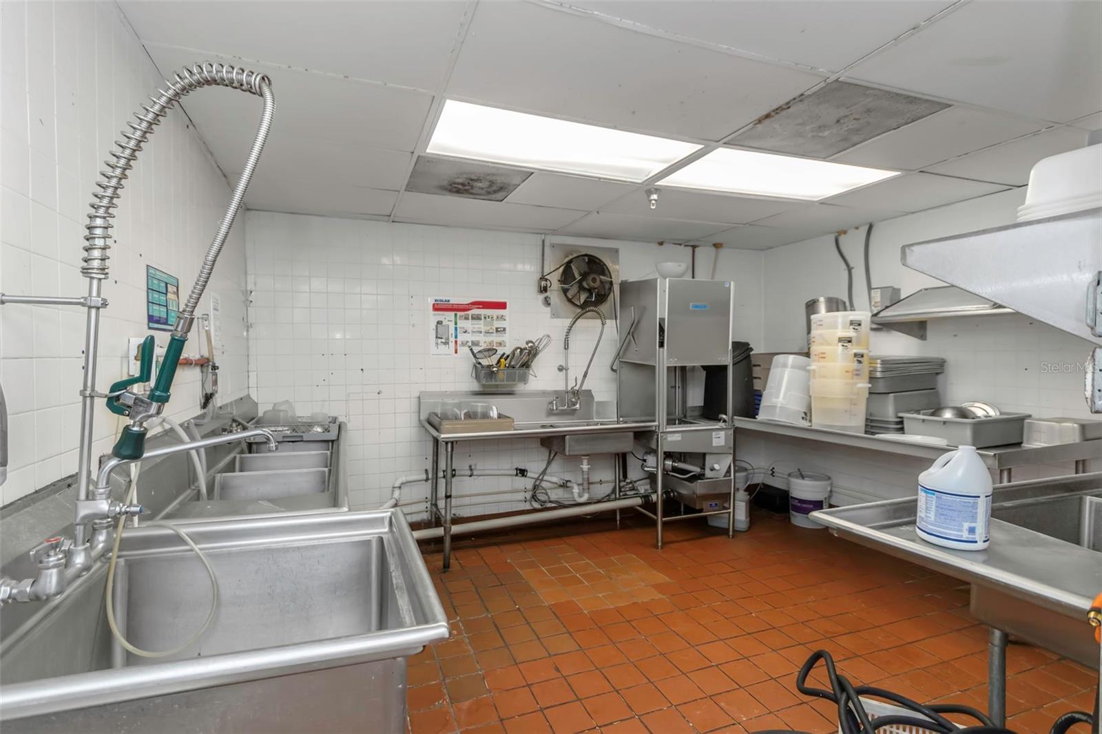 2901 TYRONE BLVD N, ST PETERSBURG, FL, 33710