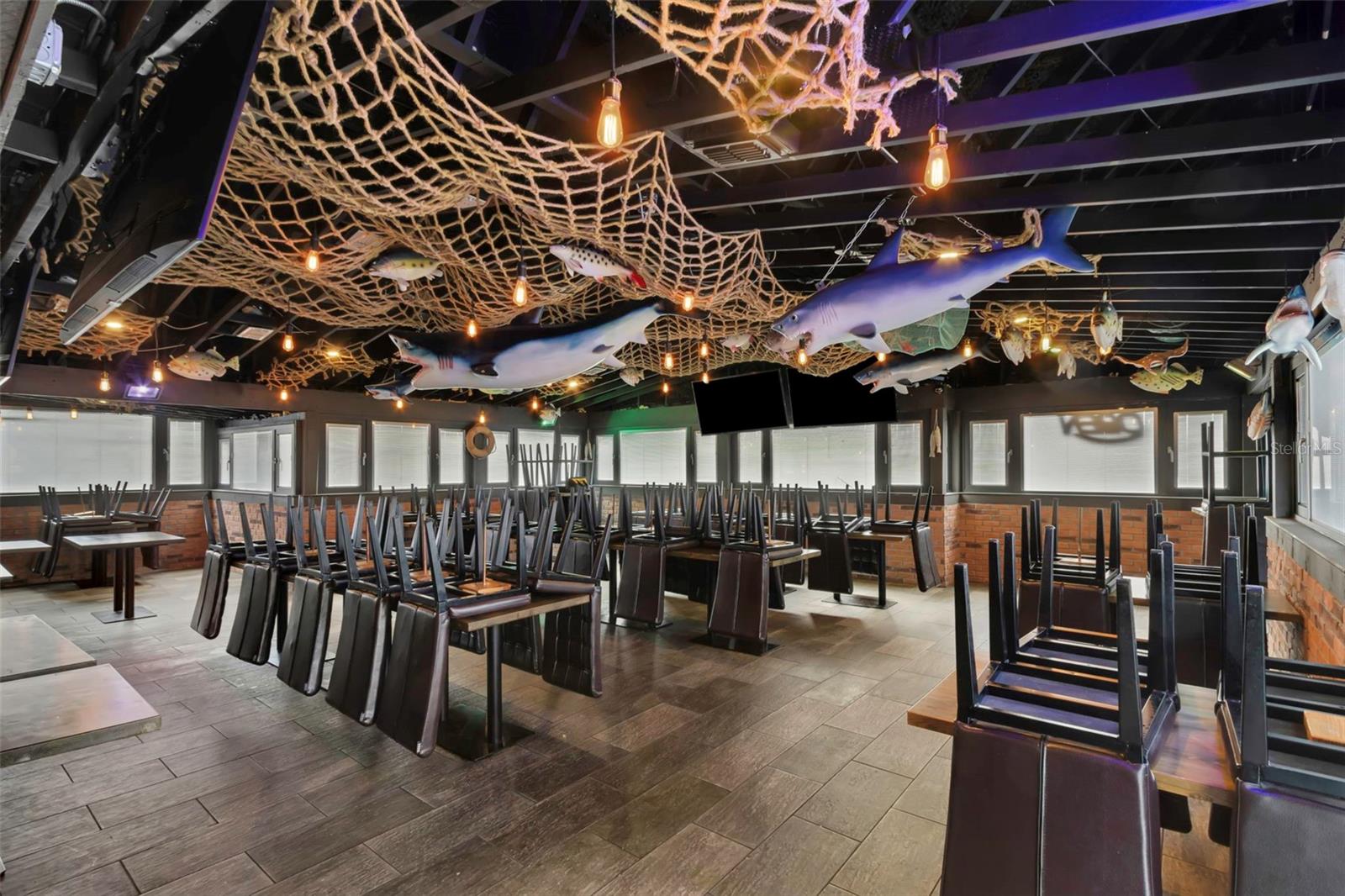 2901 TYRONE BLVD N, ST PETERSBURG, FL, 33710