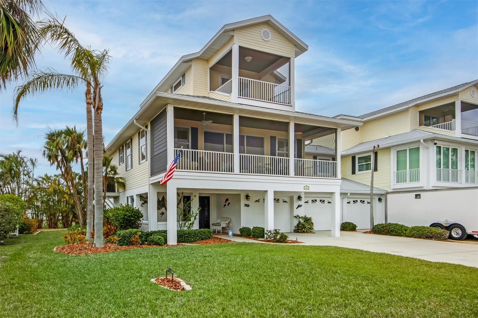 220 82ND ST, HOLMES BEACH, FL, 34217