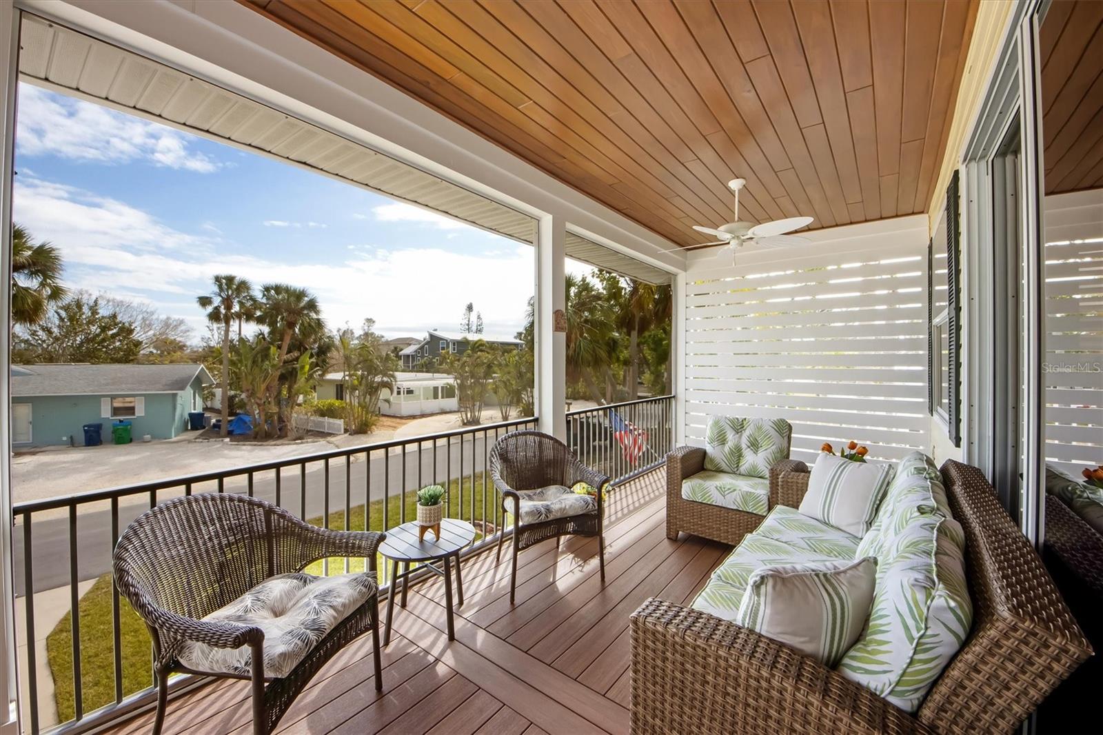 220 82ND ST, HOLMES BEACH, FL, 34217