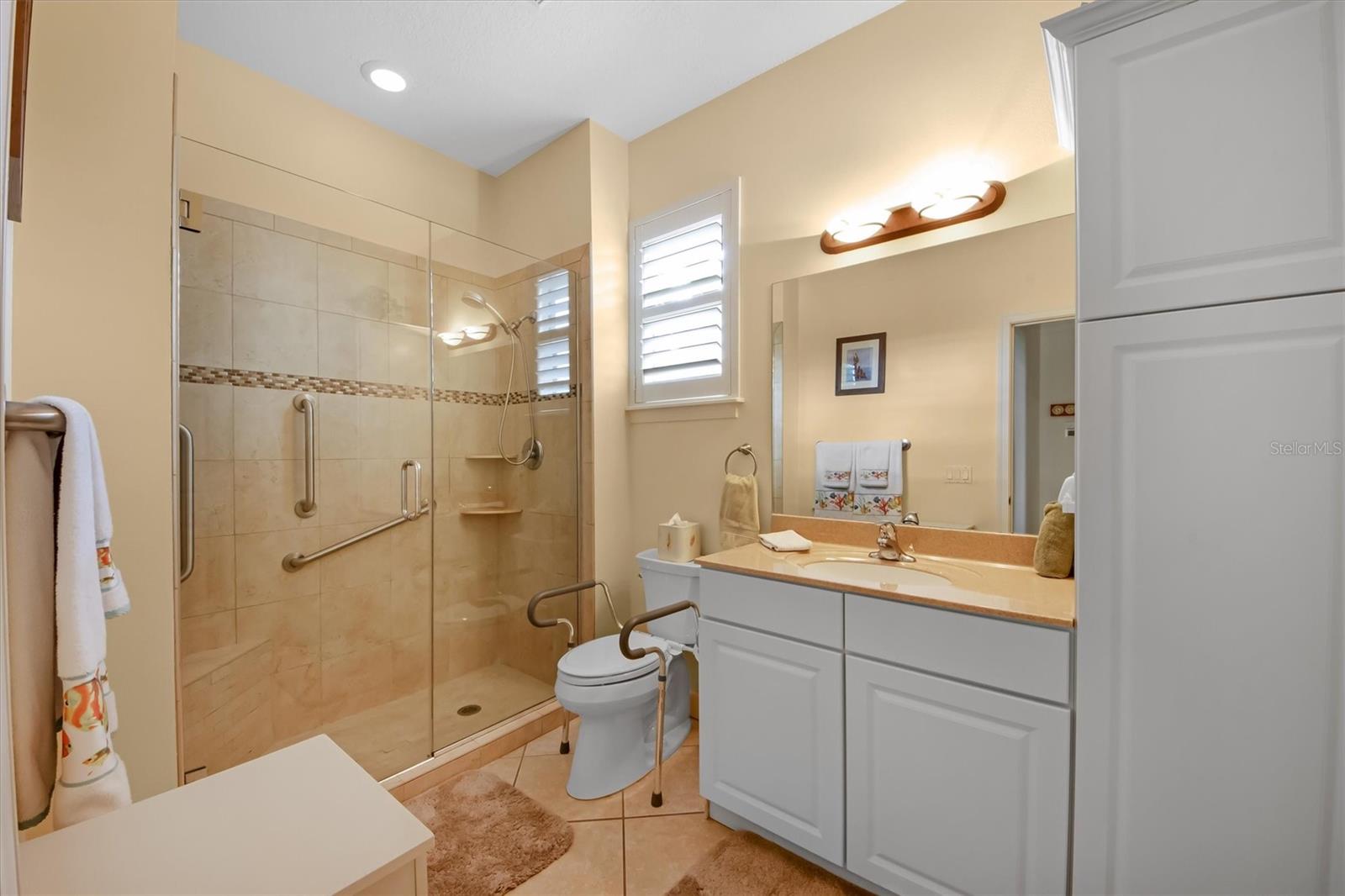 220 82ND ST, HOLMES BEACH, FL, 34217