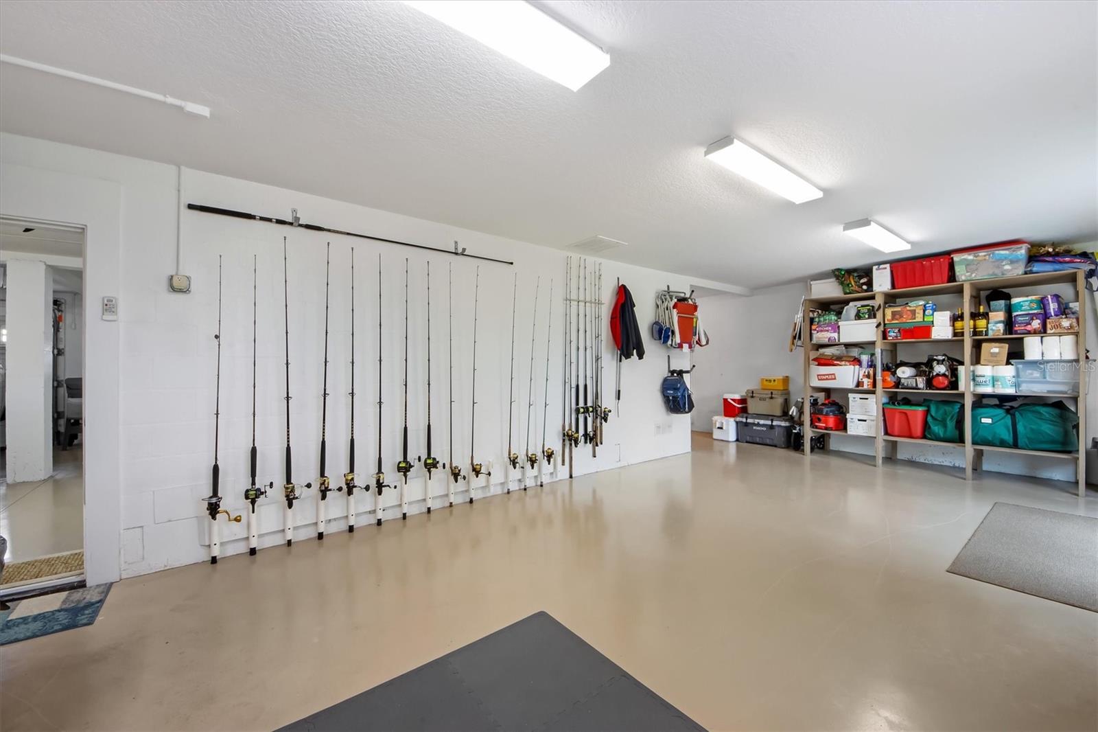 220 82ND ST, HOLMES BEACH, FL, 34217