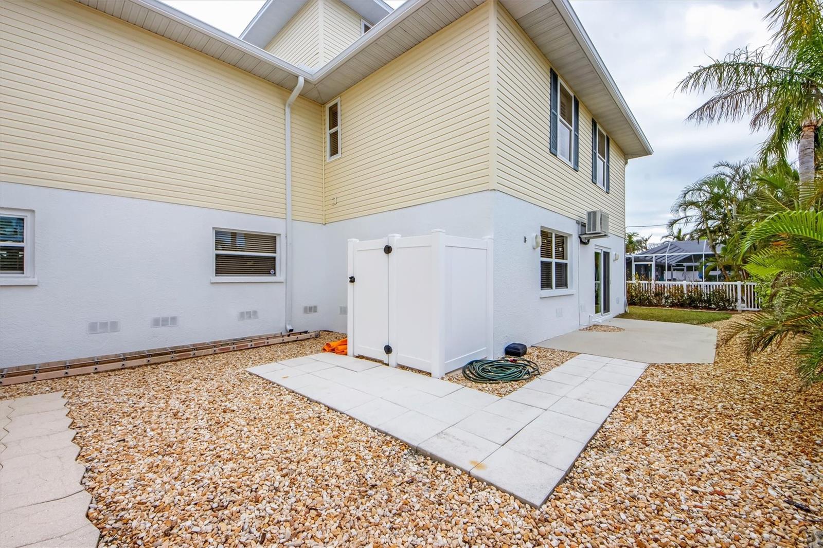 220 82ND ST, HOLMES BEACH, FL, 34217