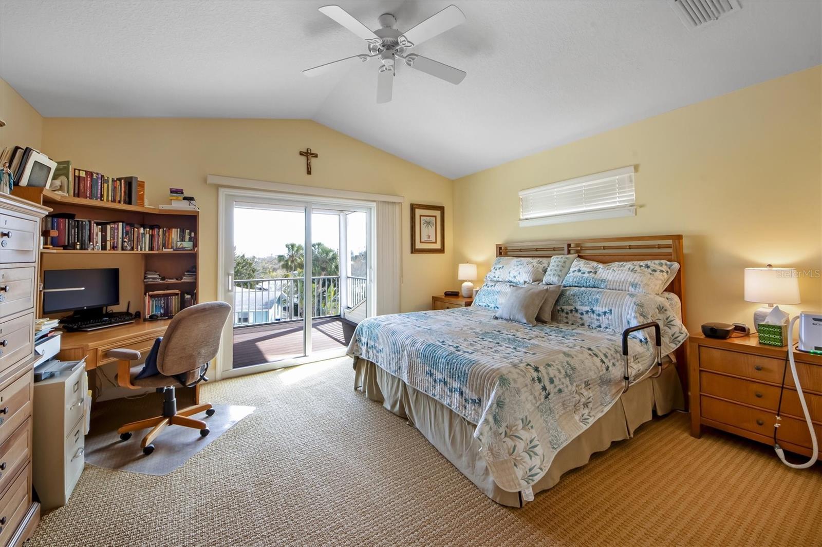 220 82ND ST, HOLMES BEACH, FL, 34217