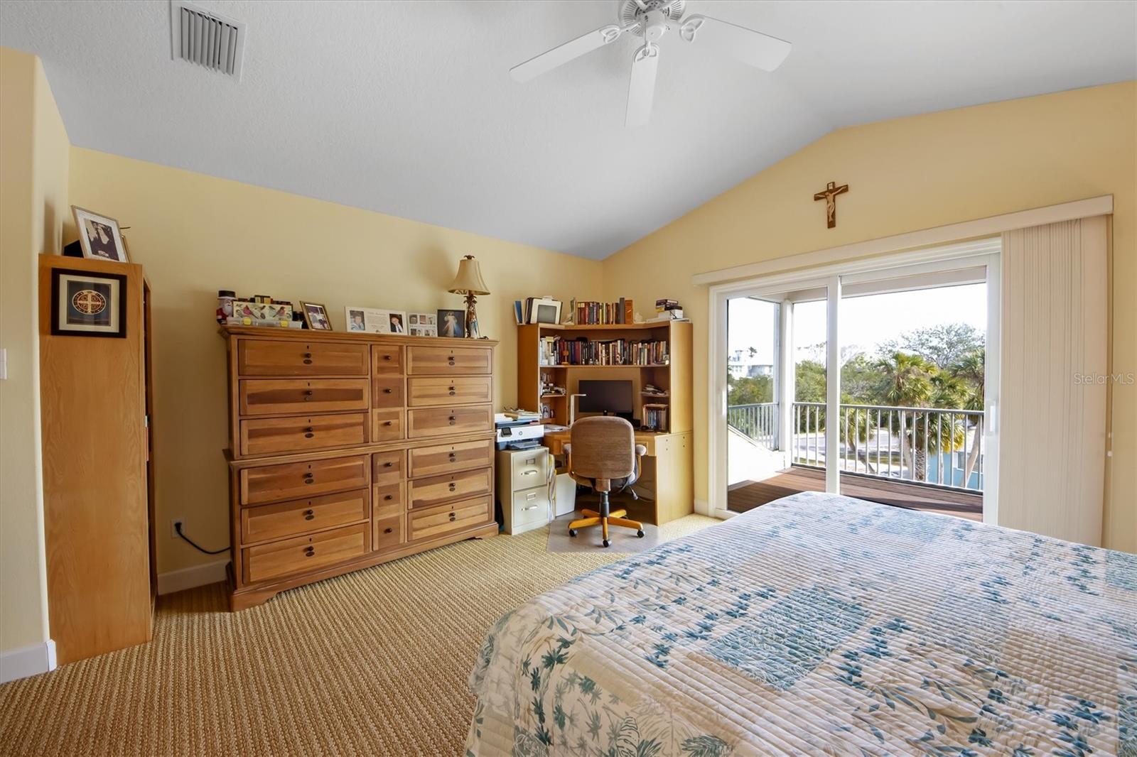 220 82ND ST, HOLMES BEACH, FL, 34217